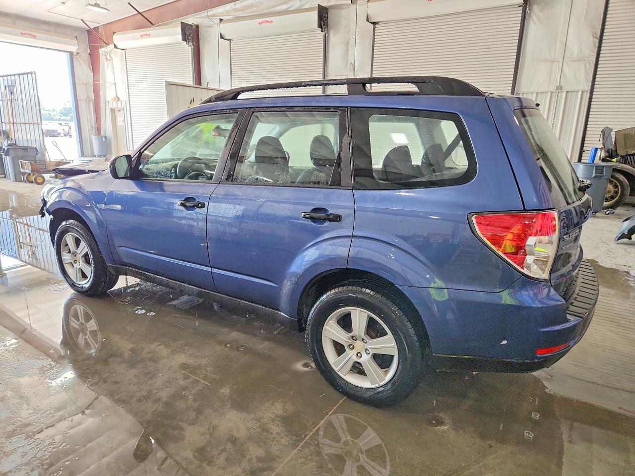 2012 Subaru Forester 2.5x Blue vin: JF2SHBBC8CH411495