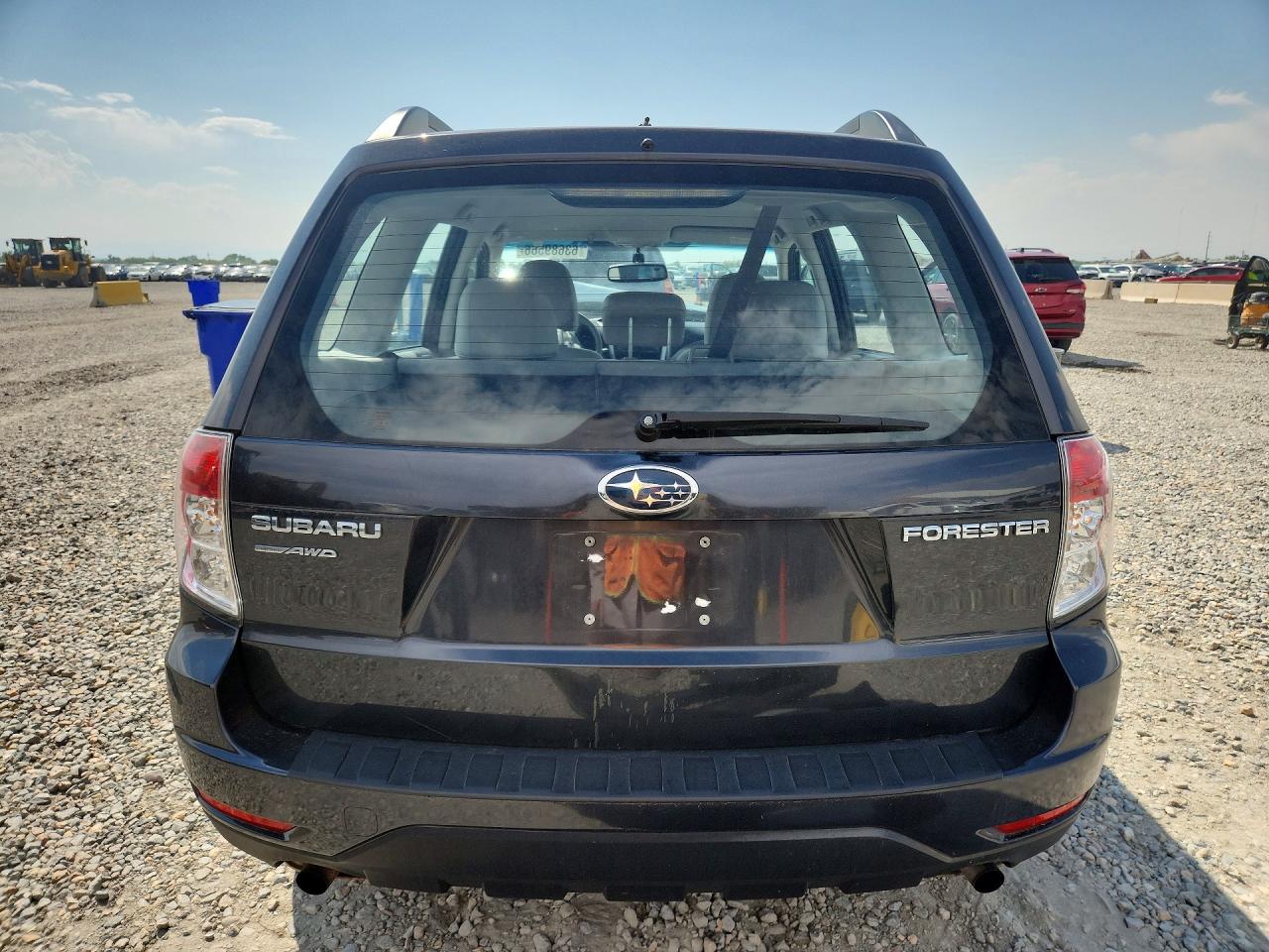 2012 Subaru Forester 2.5x Gray vin: JF2SHBBC8CH431441