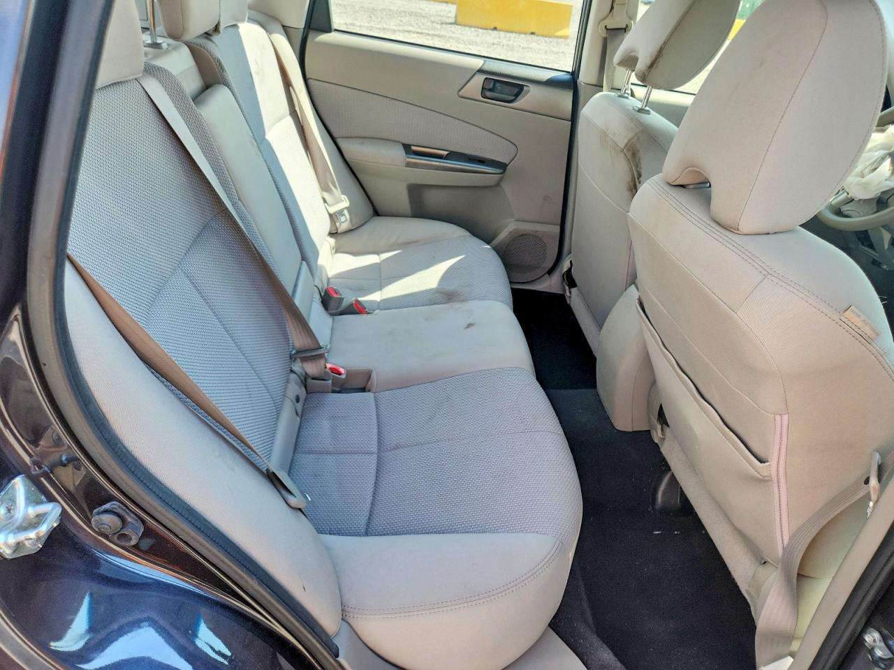 2012 Subaru Forester 2.5x Gray vin: JF2SHBBC8CH431441