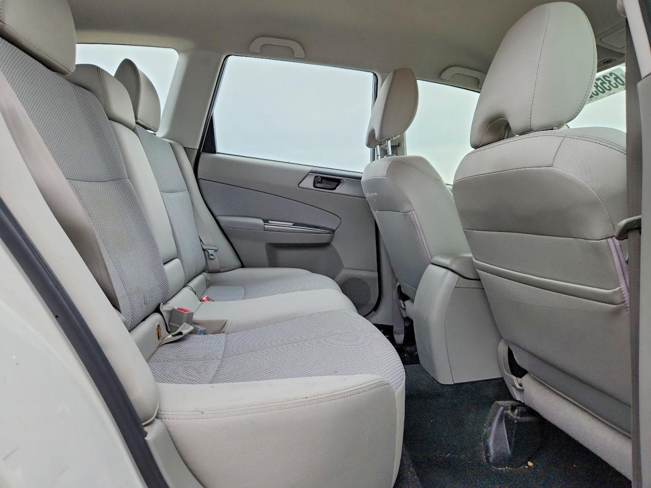 2011 Subaru Forester 2.5x Белый vin: JF2SHBBC9BH727695