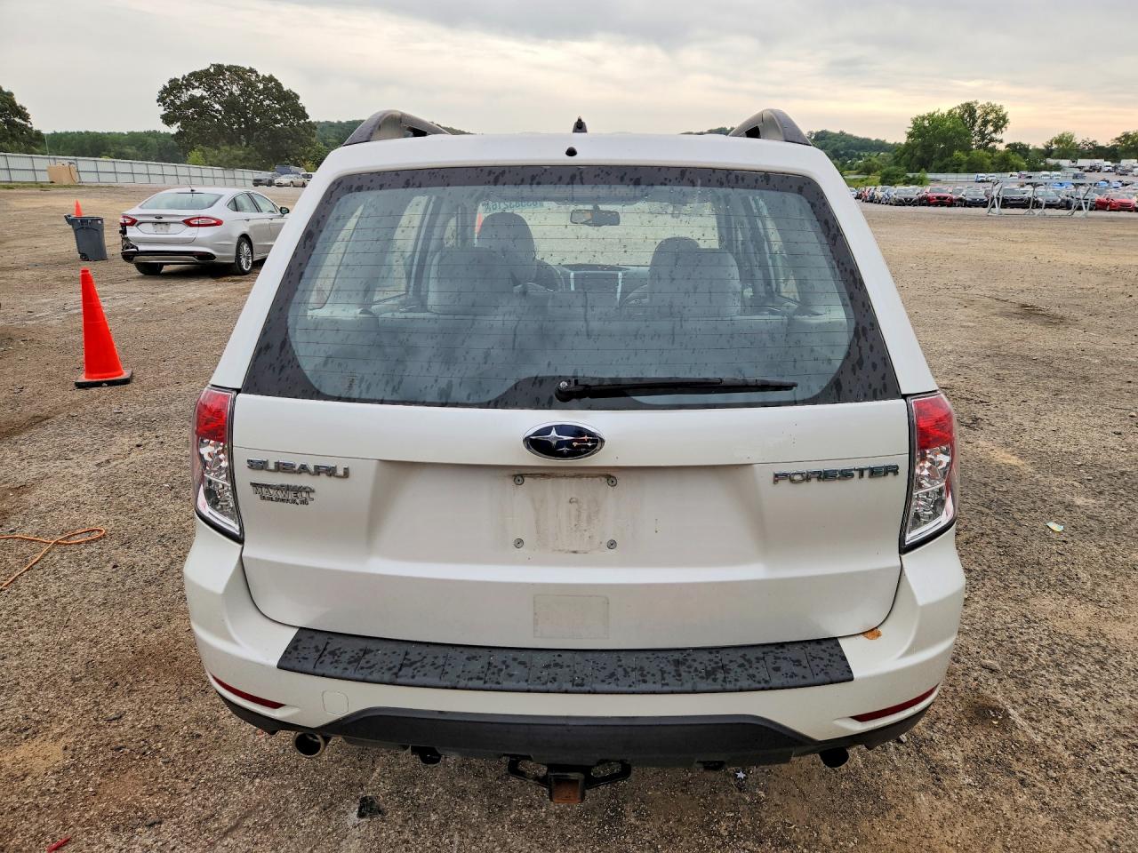 2011 Subaru Forester 2.5x Белый vin: JF2SHBBC9BH727695