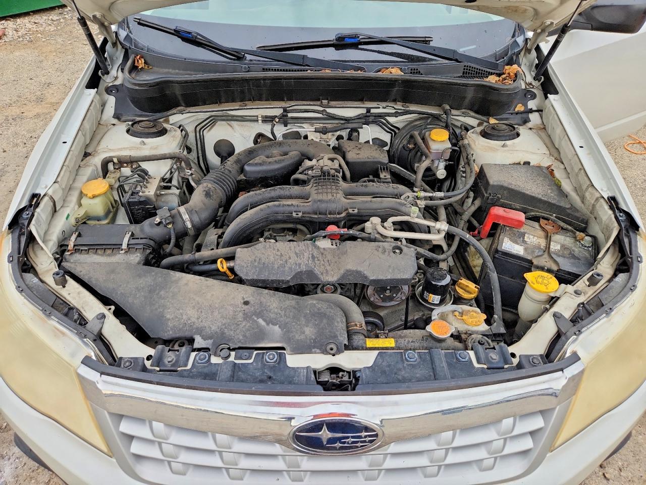 2011 Subaru Forester 2.5x Белый vin: JF2SHBBC9BH727695