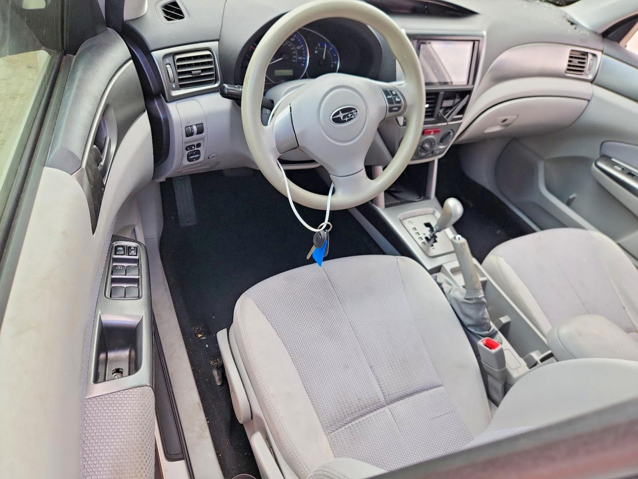 2011 Subaru Forester 2.5x White vin: JF2SHBBCXBH765226