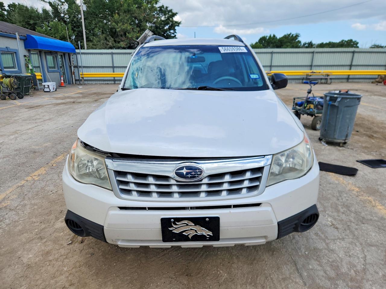 2011 Subaru Forester 2.5x White vin: JF2SHBBCXBH765226