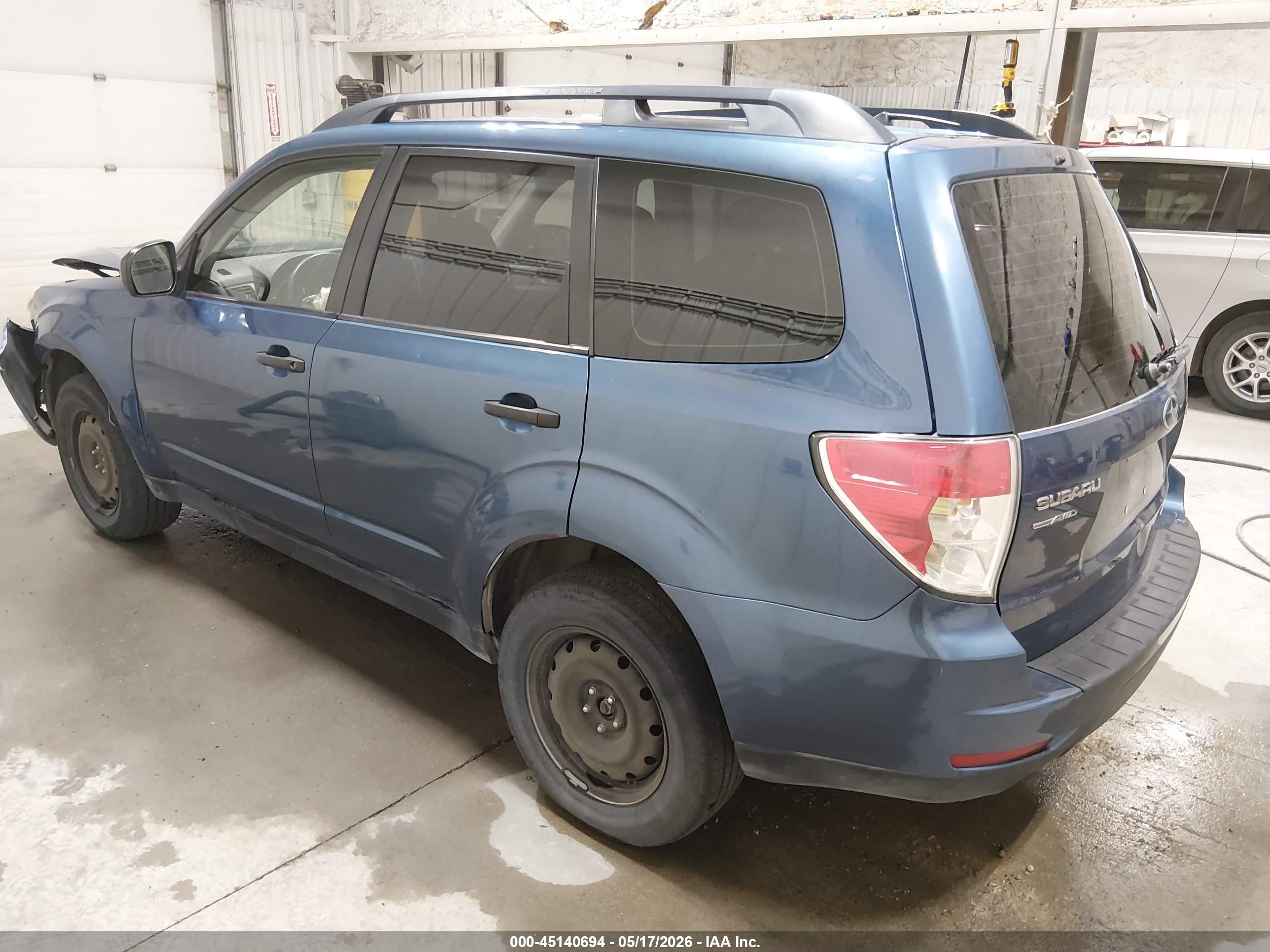 2012 Subaru Forester 2.5x Blue vin: JF2SHBBCXCH441016