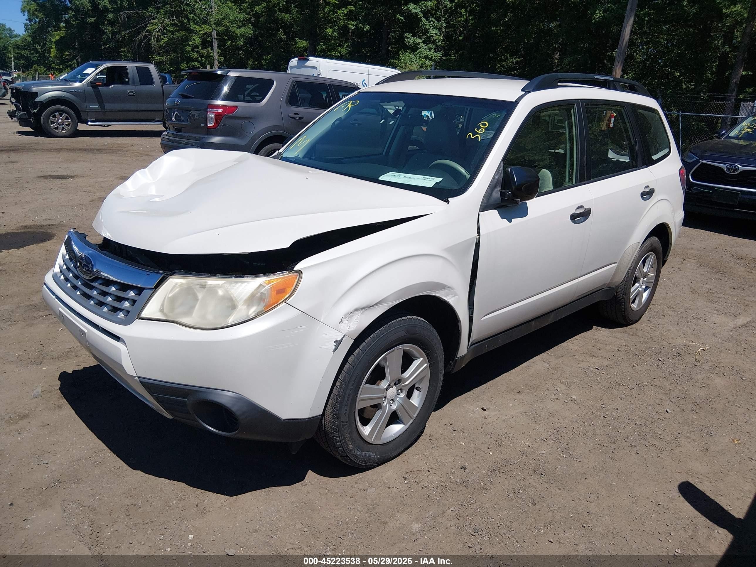2012 Subaru Forester 2.5x Белый vin: JF2SHBBCXCH442778