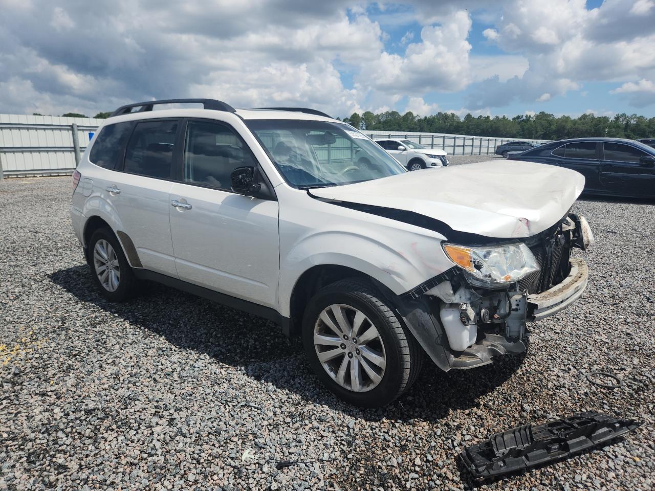 2012 Subaru Forester 2.5x Premium Белый vin: JF2SHBCC0CH457675