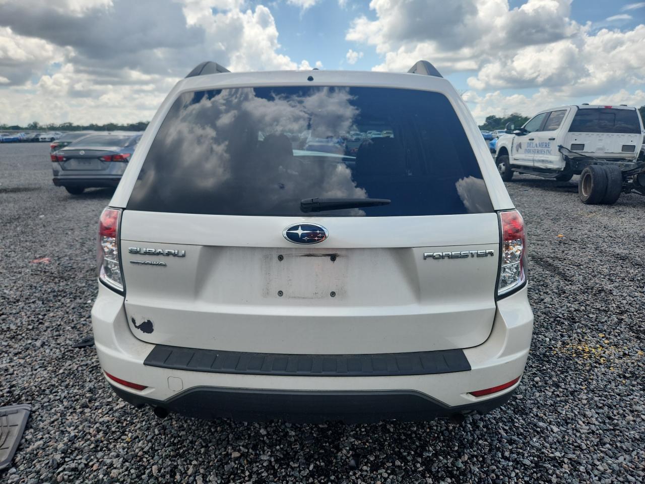 2012 Subaru Forester 2.5x Premium Белый vin: JF2SHBCC0CH457675