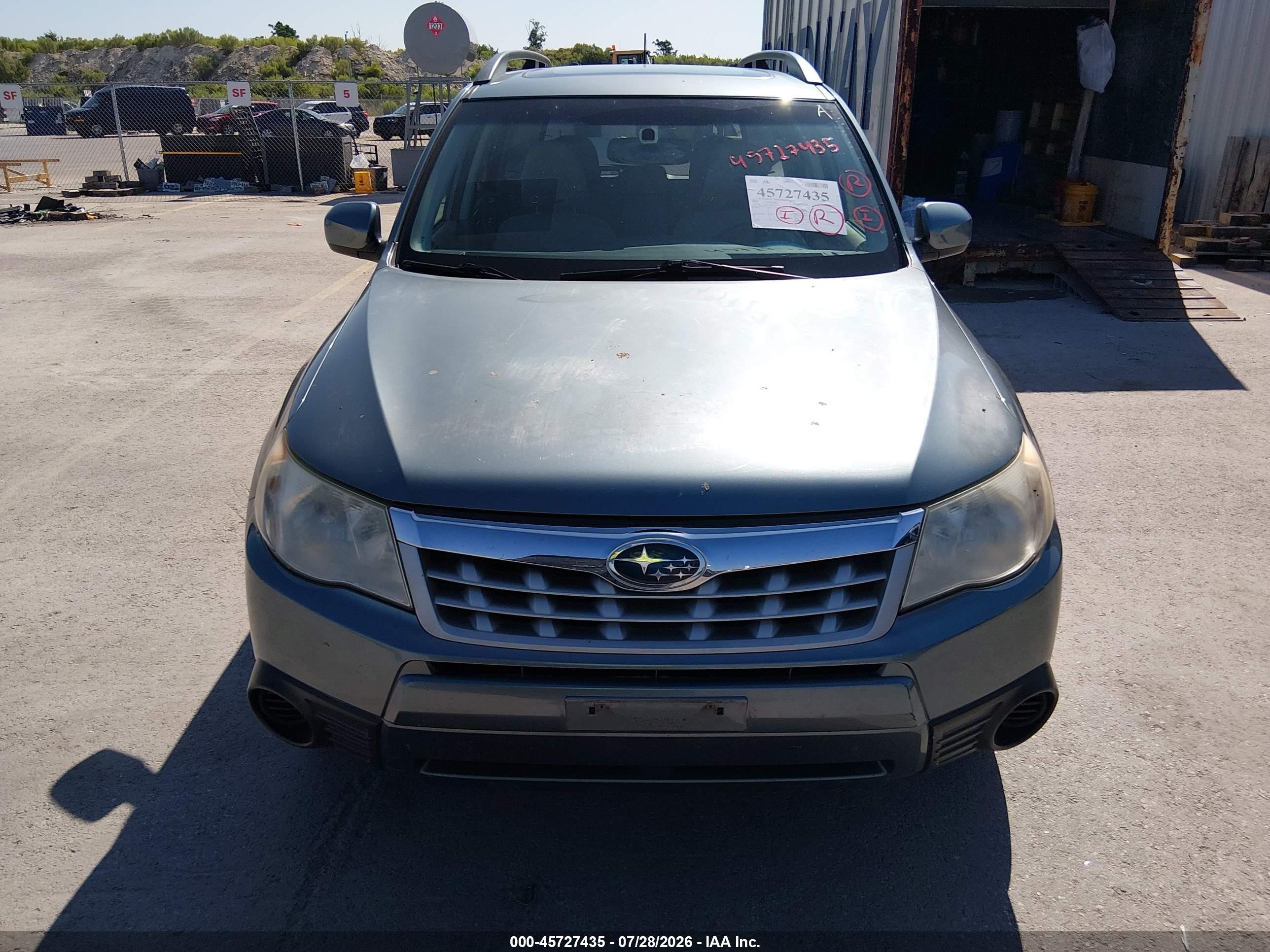 2011 Subaru Forester 2.5x Premium Blue vin: JF2SHBCC1BH775593