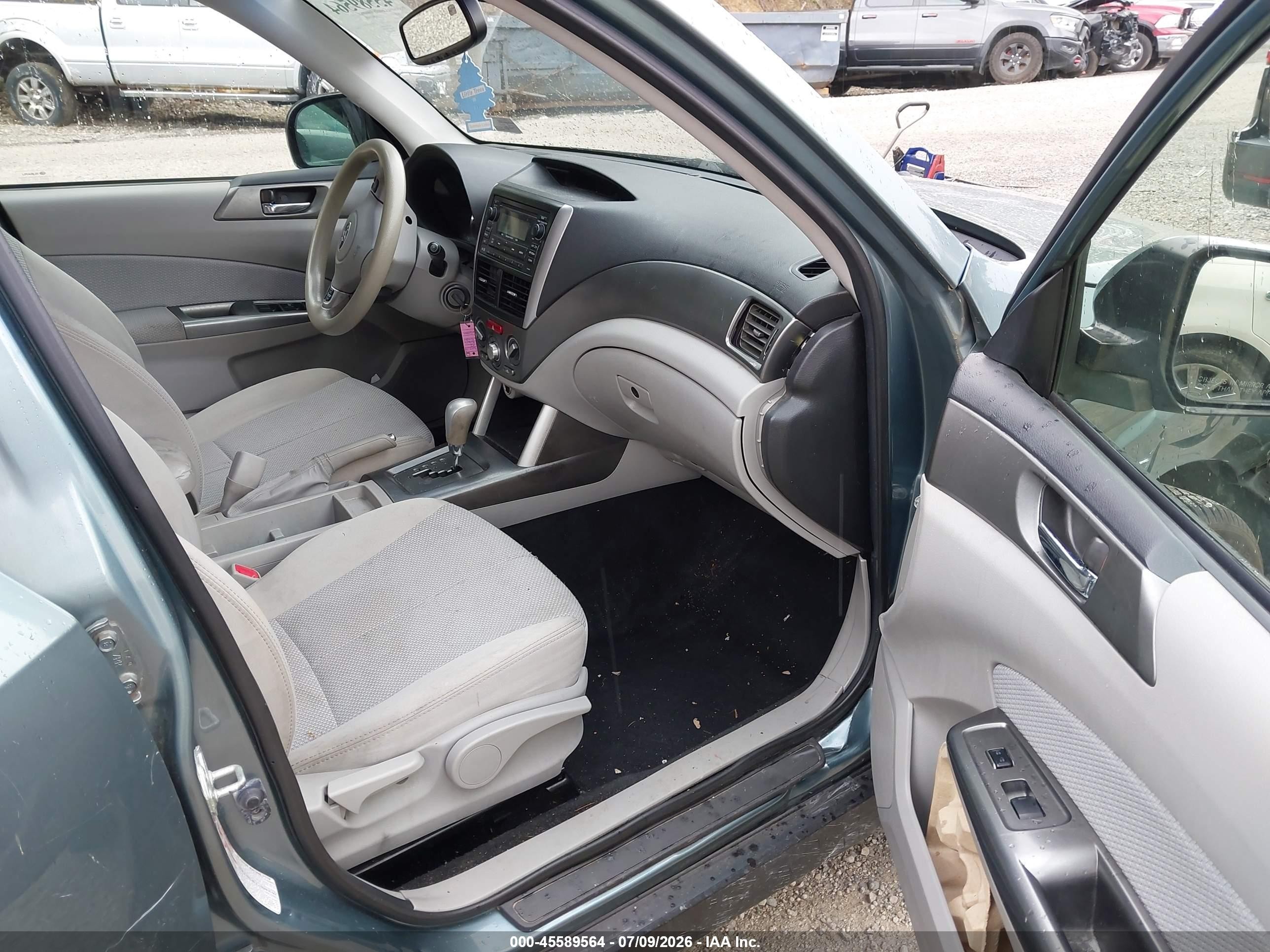2012 Subaru Forester 2.5x Premium Синий vin: JF2SHBCC1CH416911