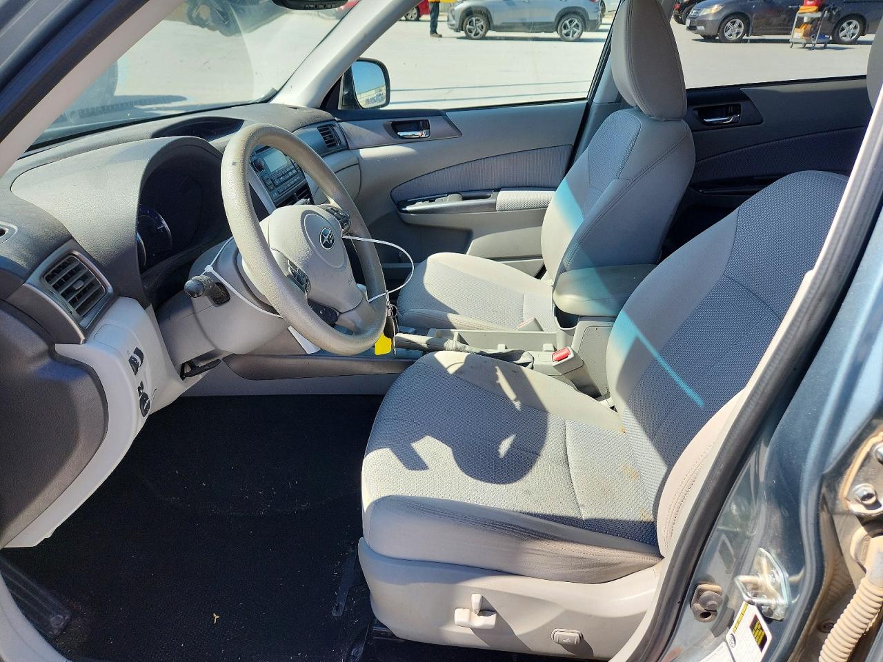 2011 Subaru Forester 2.5x Premium Gray vin: JF2SHBCC5BH732701