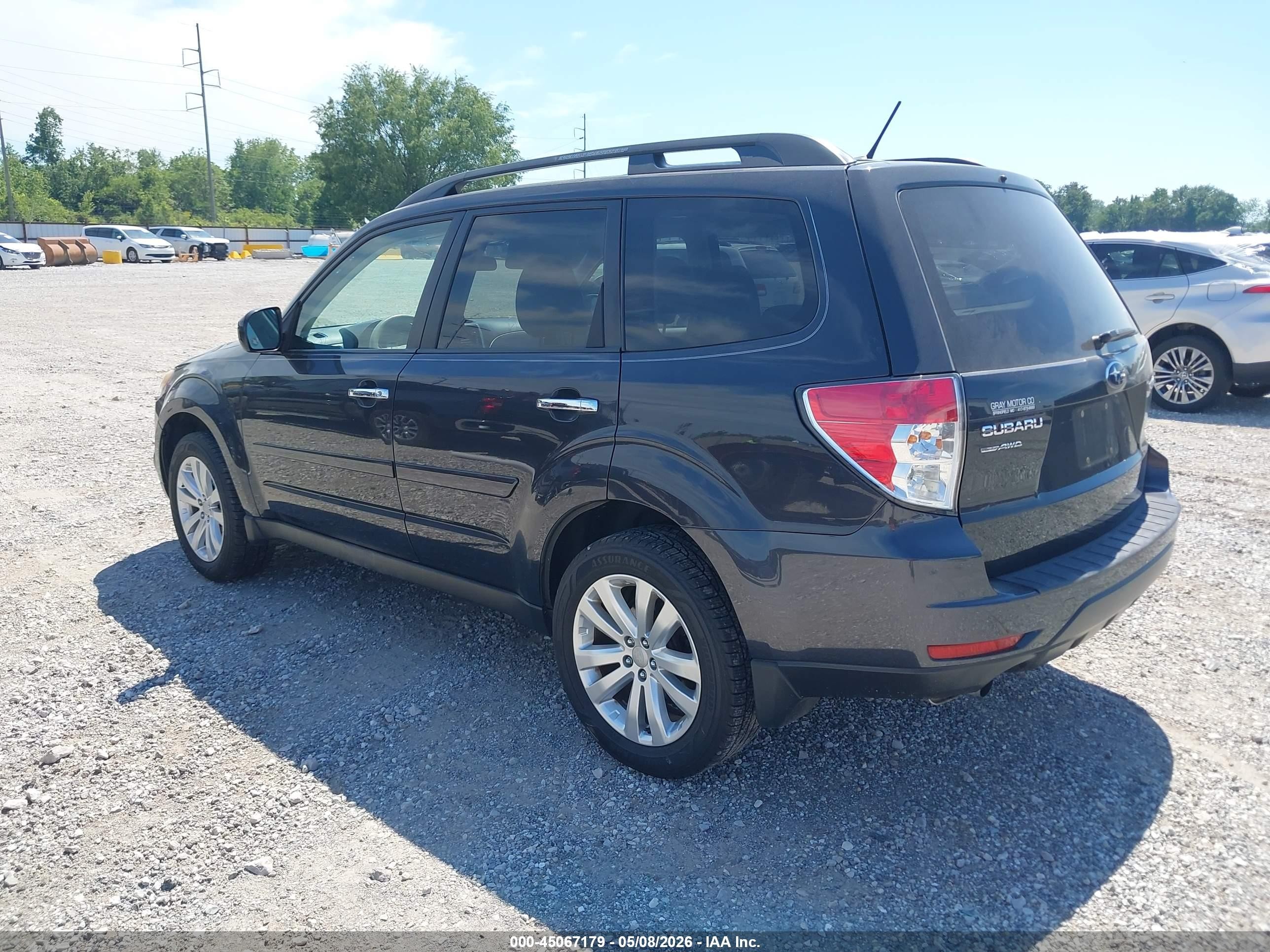 2011 Subaru Forester 2.5x Premium Black vin: JF2SHBCC5BH746372