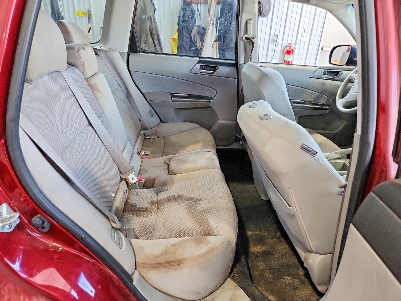 2011 Subaru Forester 2.5x Premium Red vin: JF2SHBCC5BH769649