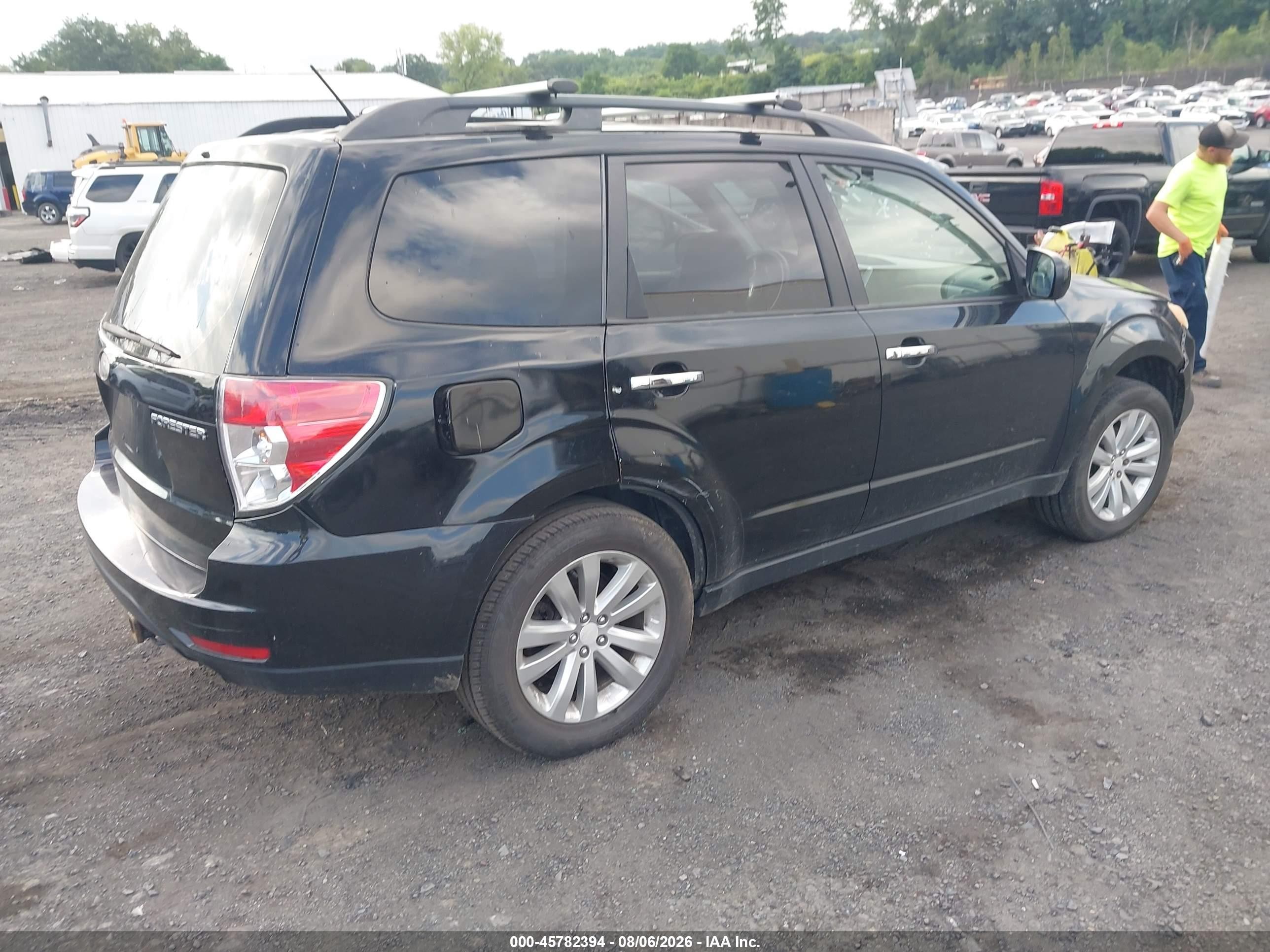 2011 Subaru Forester 2.5x Premium Black vin: JF2SHBCC6BH769594