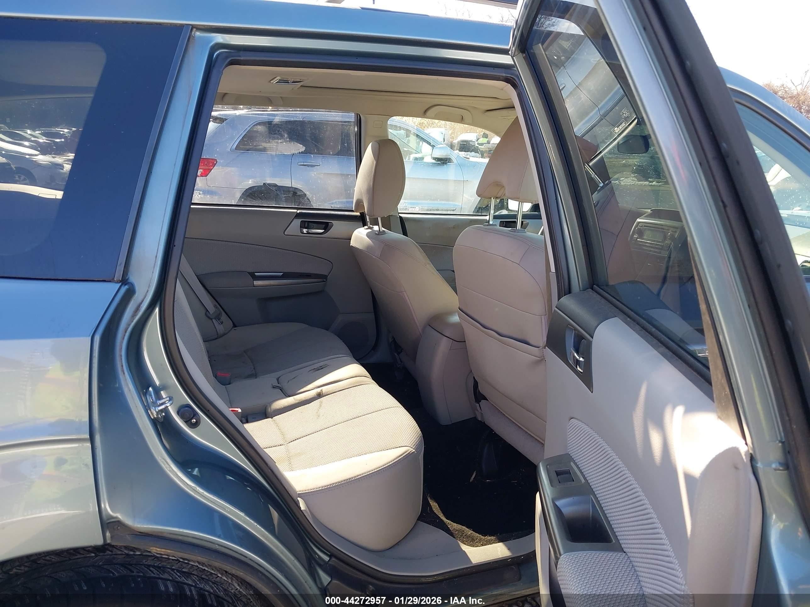 2012 Subaru Forester 2.5x Premium Blue vin: JF2SHBCC6CH451248