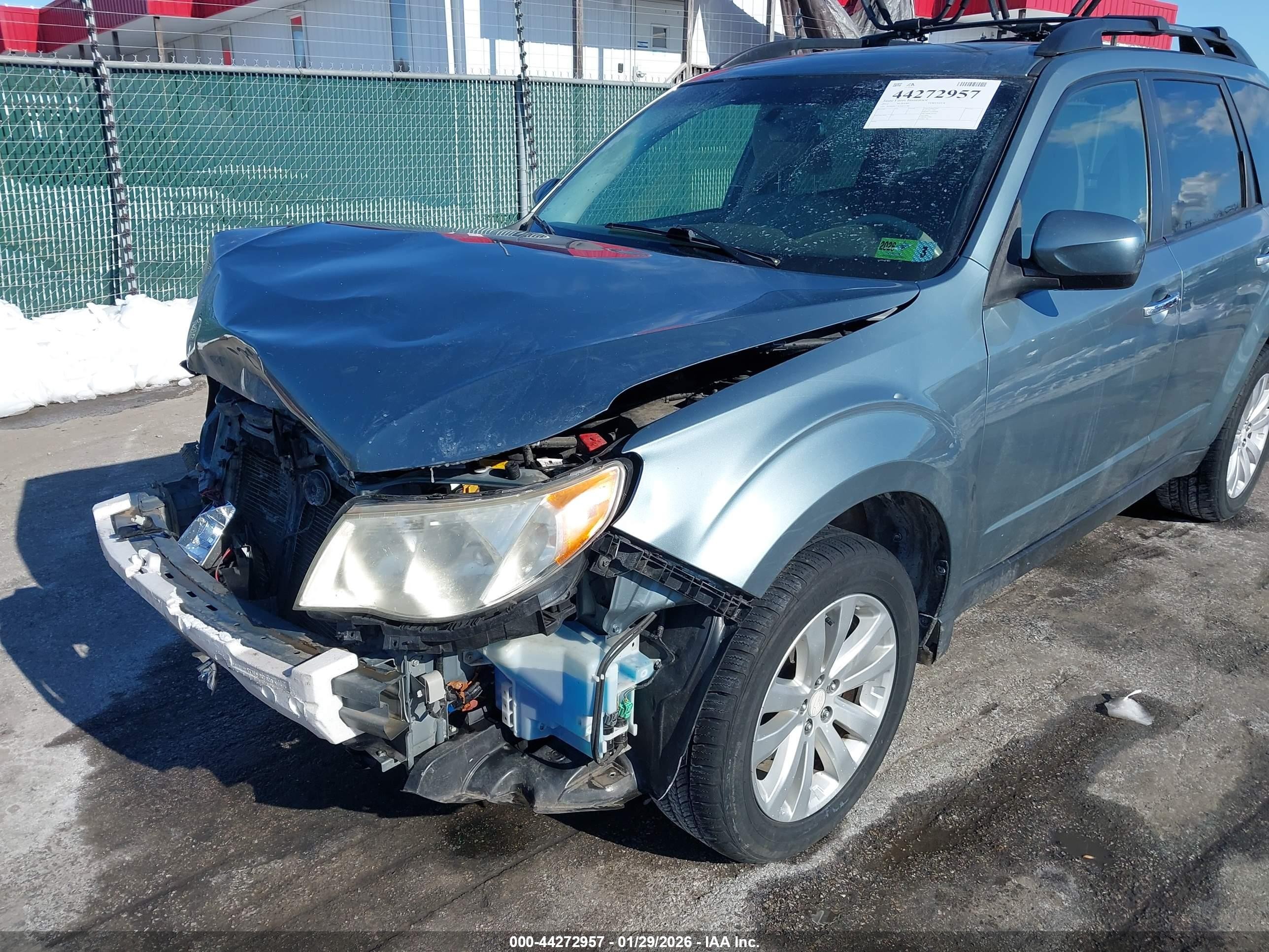 2012 Subaru Forester 2.5x Premium Blue vin: JF2SHBCC6CH451248