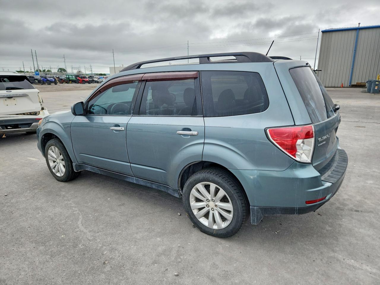 2011 Subaru Forester 2.5x Premium Turquoise vin: JF2SHBCC7BH734238