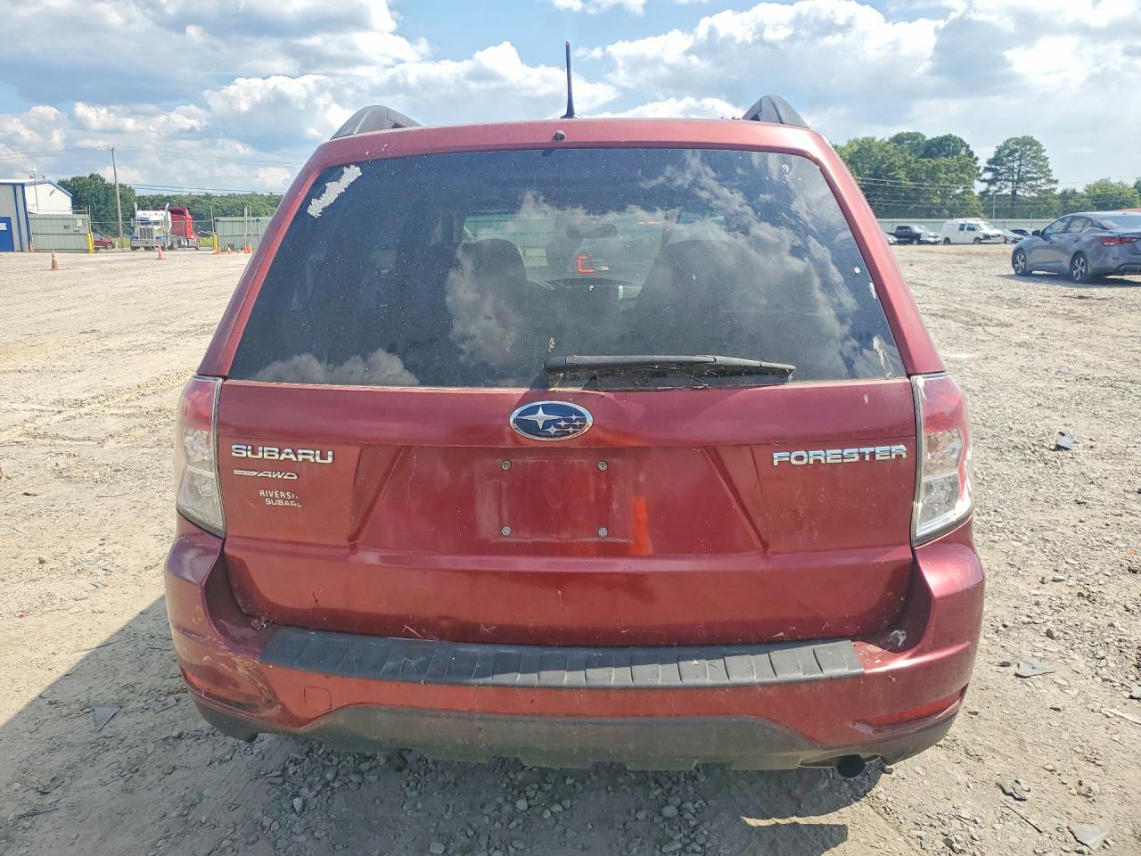 2011 Subaru Forester 2.5x Premium Red vin: JF2SHBCC9BH761375
