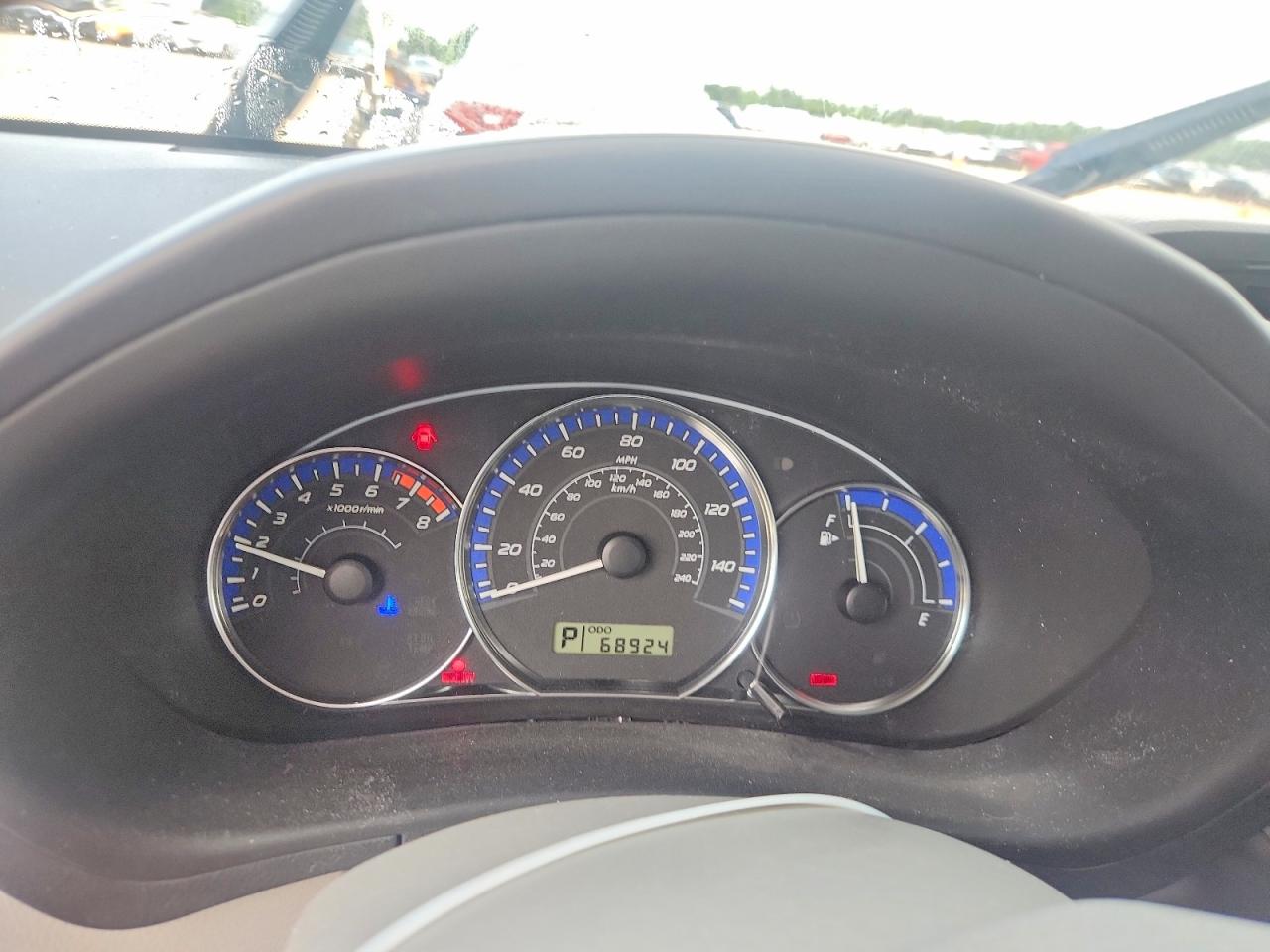 2011 Subaru Forester 2.5x Premium Burgundy vin: JF2SHBDC0BH713875
