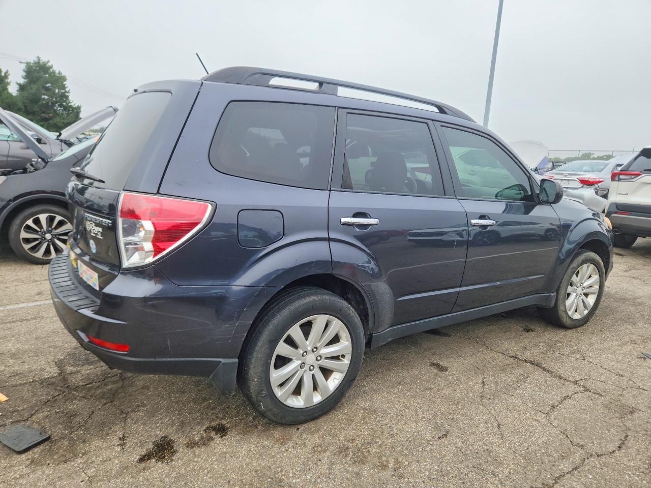 2012 Subaru Forester 2.5x Premium Gray vin: JF2SHBDC0CH417076