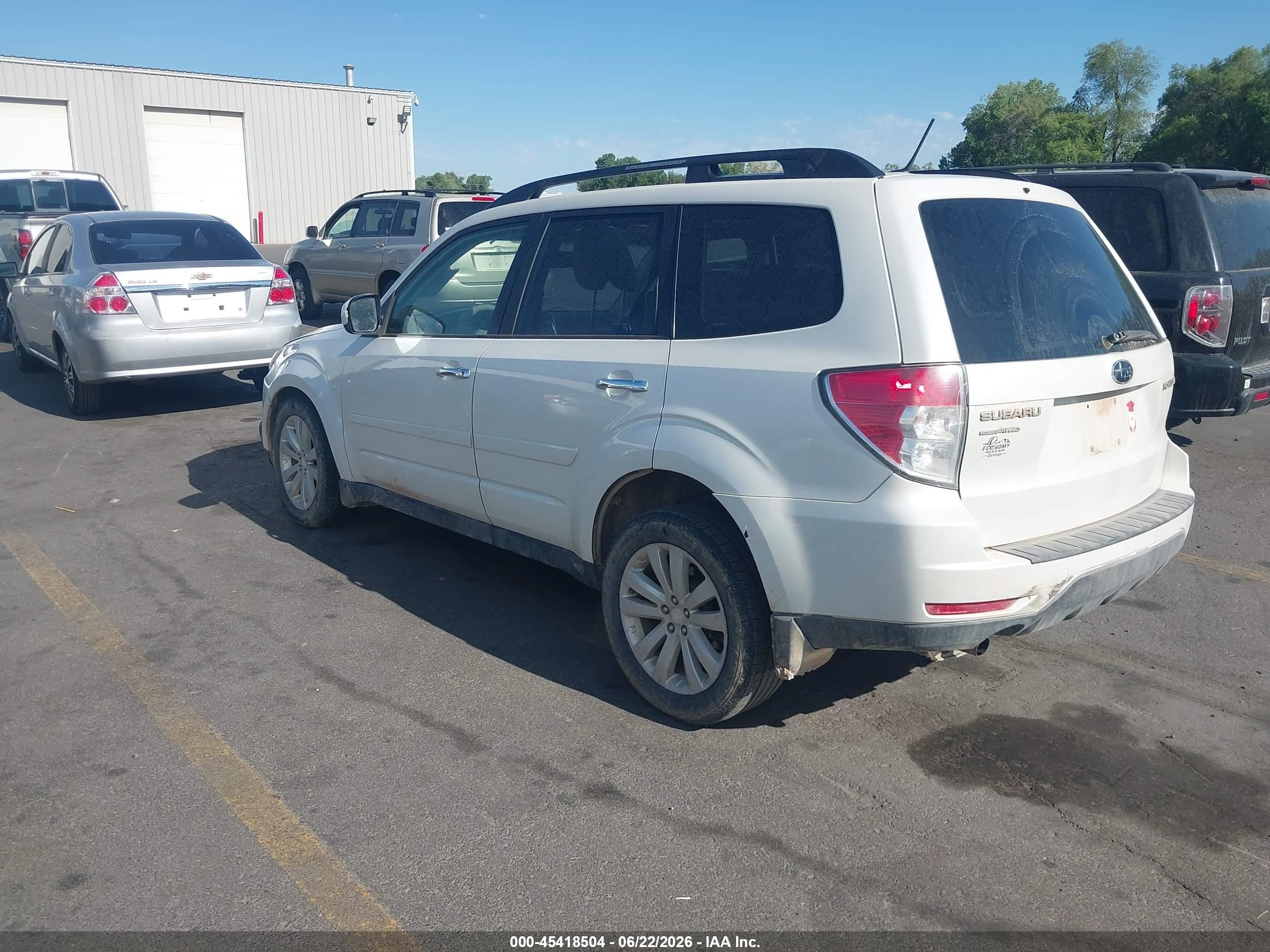 2011 Subaru Forester 2.5x Premium White vin: JF2SHBDC1BH746626