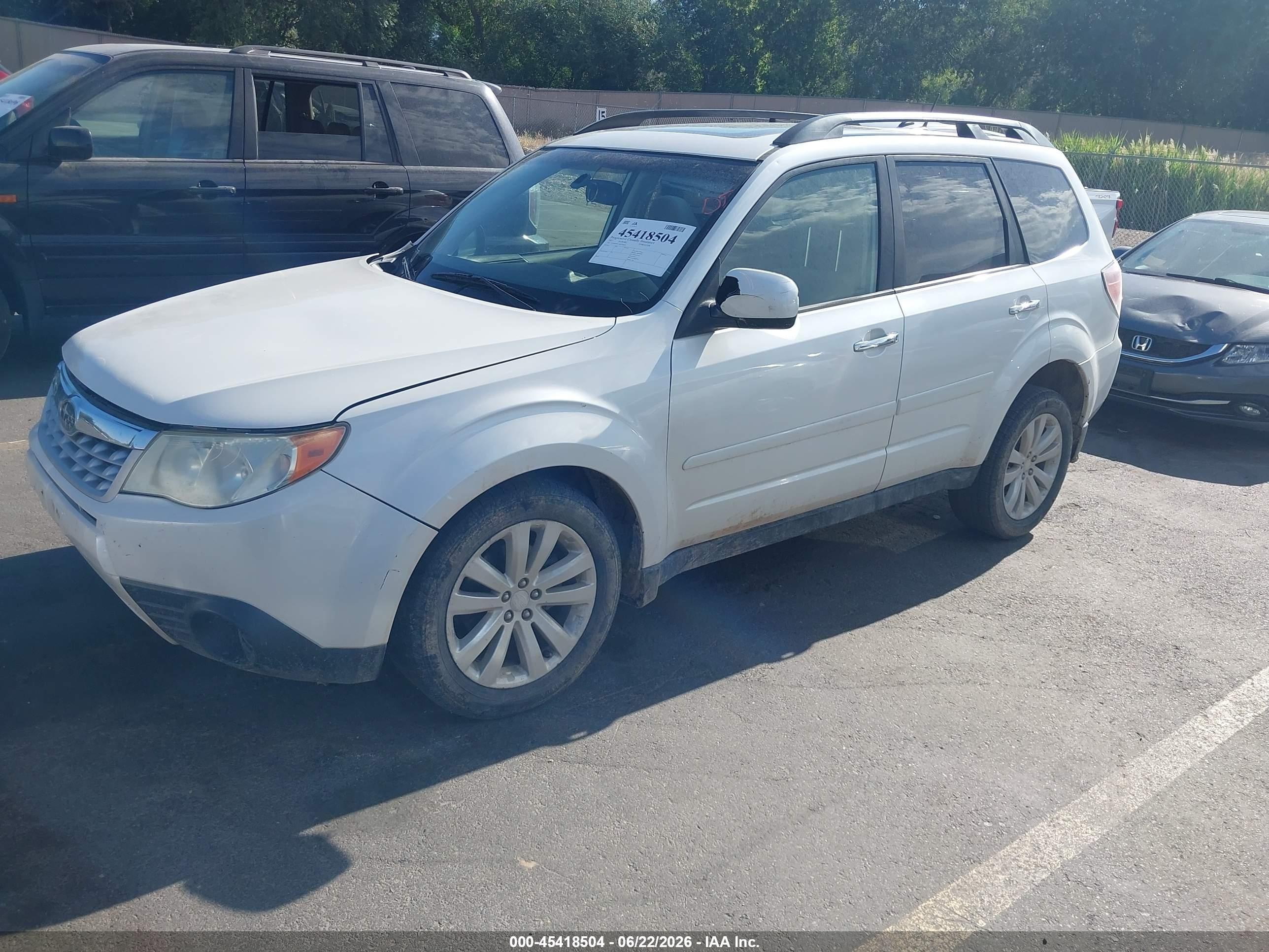 2011 Subaru Forester 2.5x Premium White vin: JF2SHBDC1BH746626