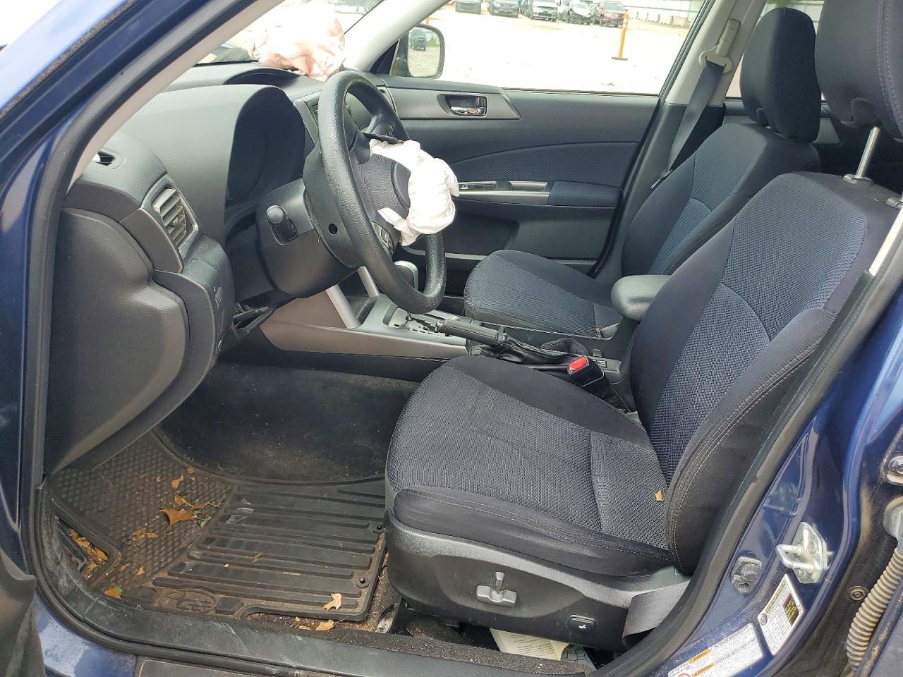2011 Subaru Forester 2.5x Premium Blue vin: JF2SHBDC1BH777147