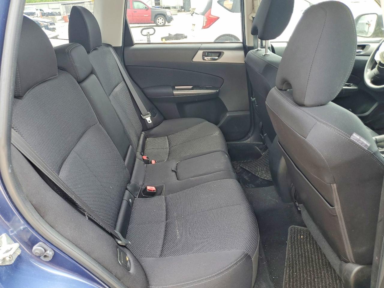 2011 Subaru Forester 2.5x Premium Blue vin: JF2SHBDC1BH777147