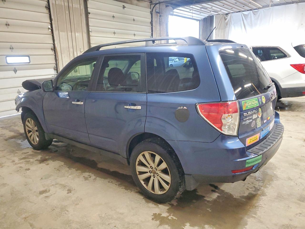 2012 Subaru Forester 2.5x Premium Blue vin: JF2SHBDC1CH458073