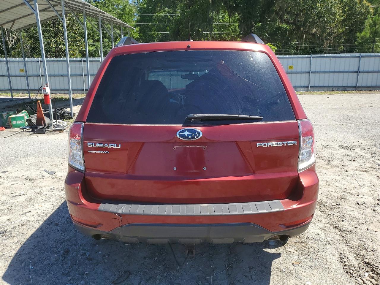 2012 Subaru Forester 2.5x Premium Red vin: JF2SHBDC2CH407732