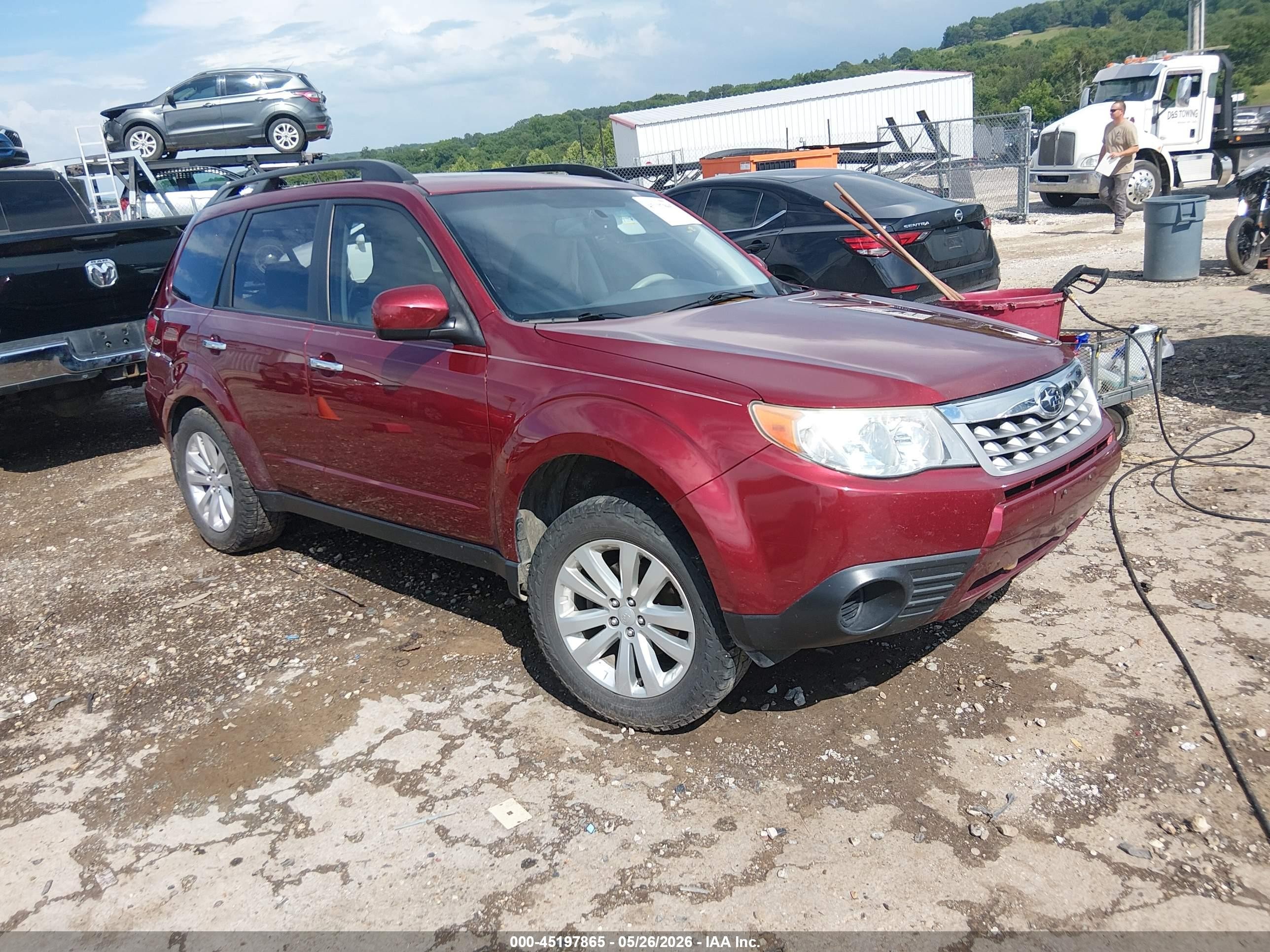2012 Subaru Forester 2.5x Premium Red vin: JF2SHBDC2CH460611