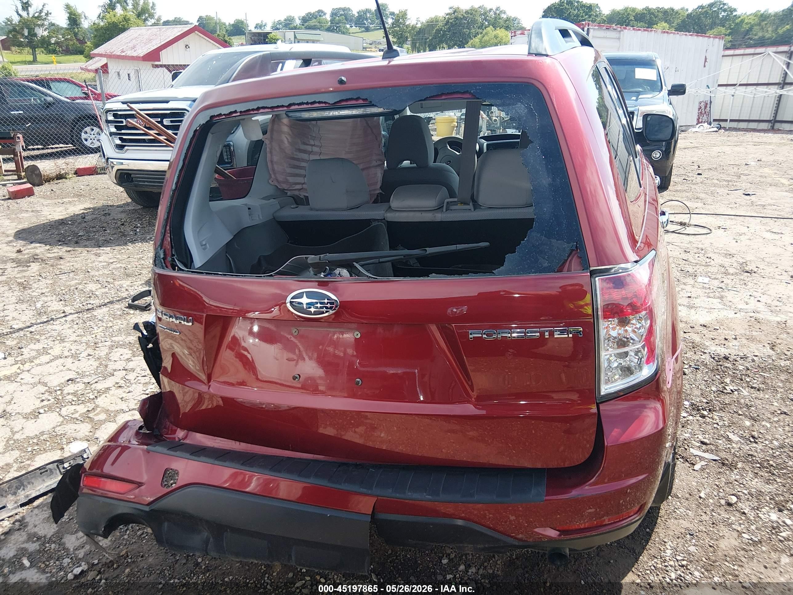 2012 Subaru Forester 2.5x Premium Red vin: JF2SHBDC2CH460611