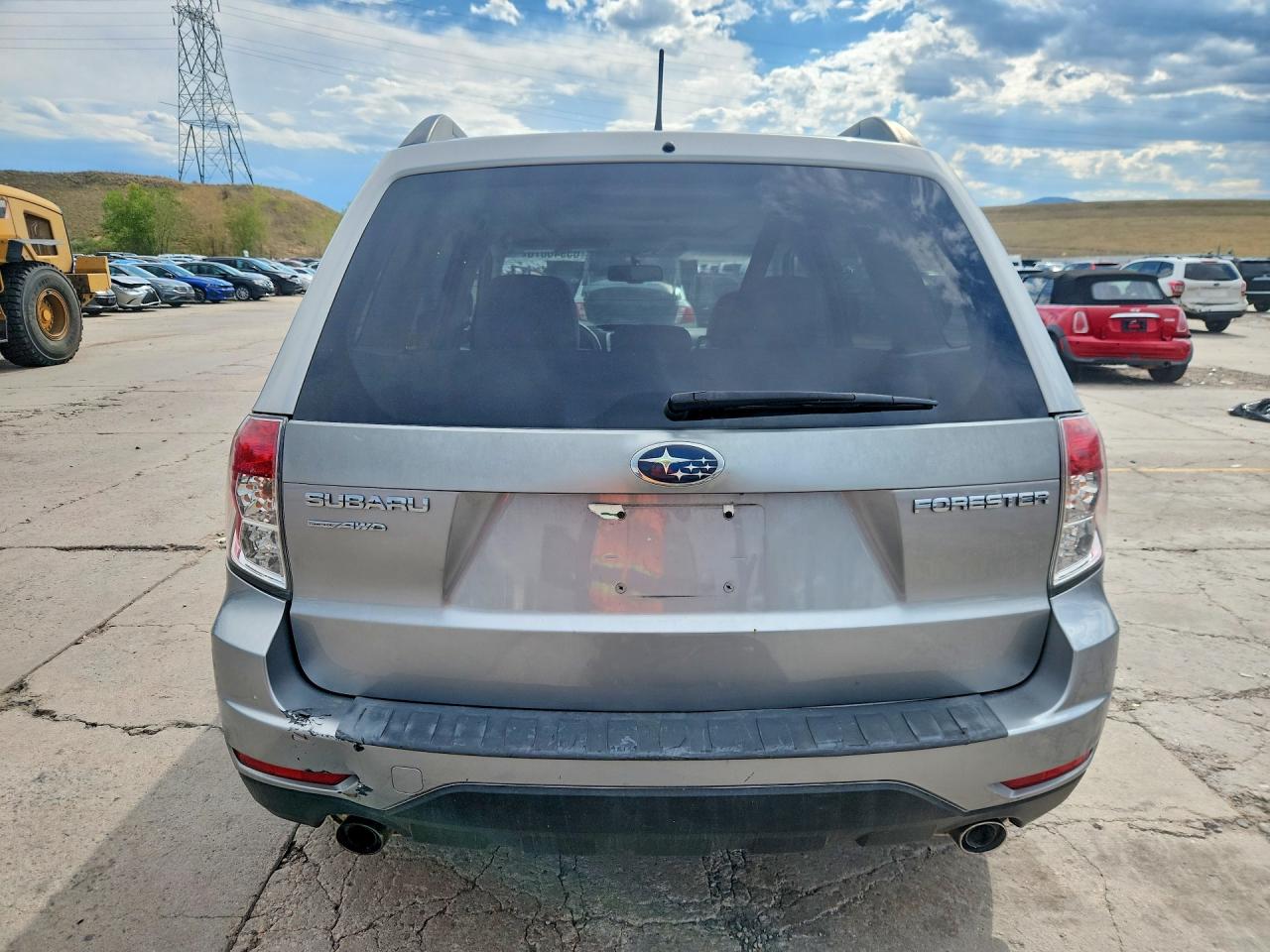 2011 Subaru Forester 2.5x Premium Silver vin: JF2SHBDC3BH730038