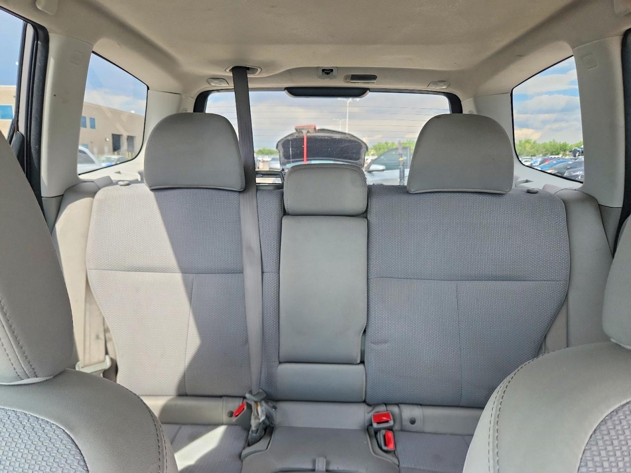 2011 Subaru Forester 2.5x Premium Silver vin: JF2SHBDC3BH730038