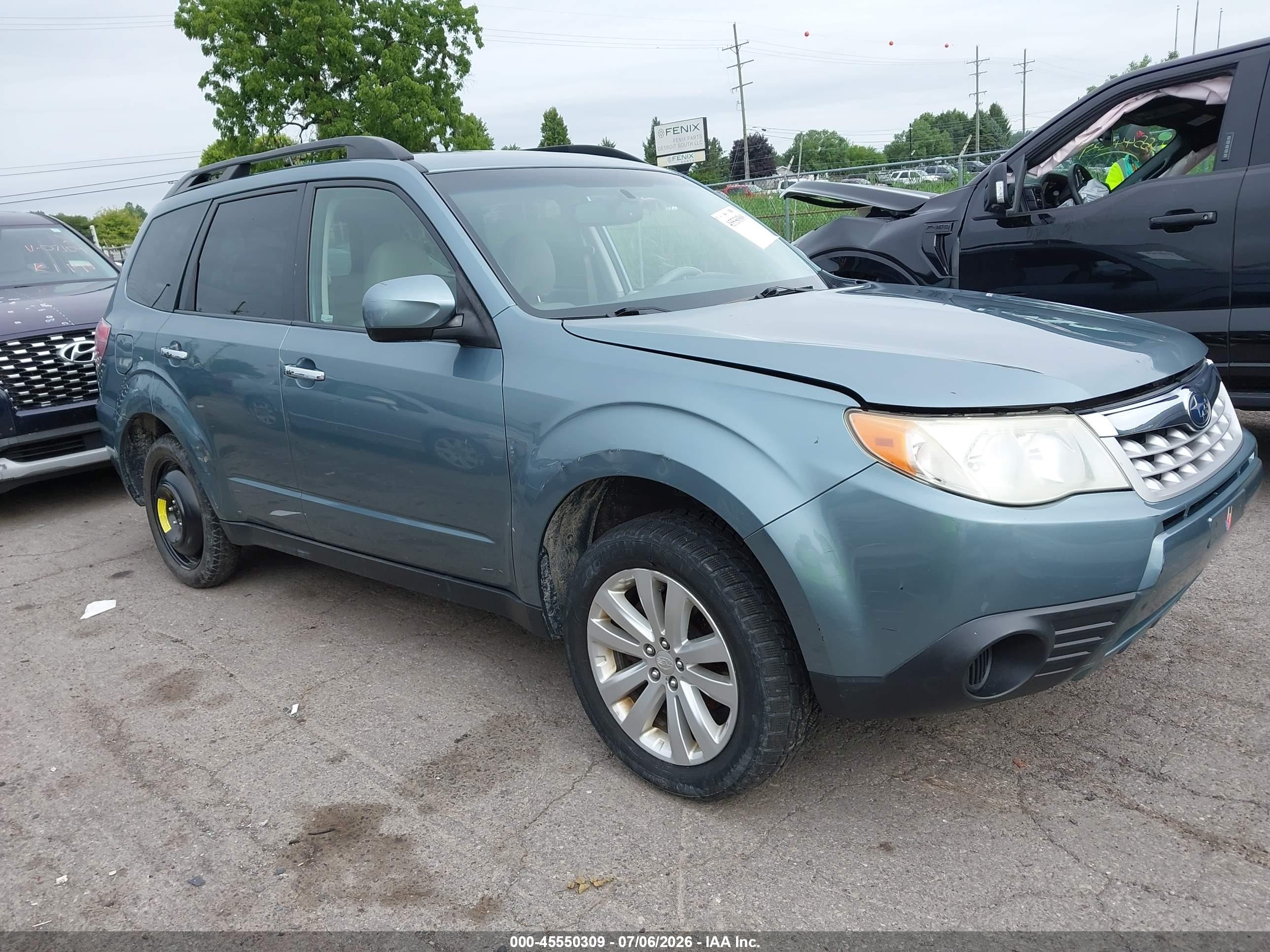 2011 Subaru Forester 2.5x Premium Green vin: JF2SHBDC3BH742013