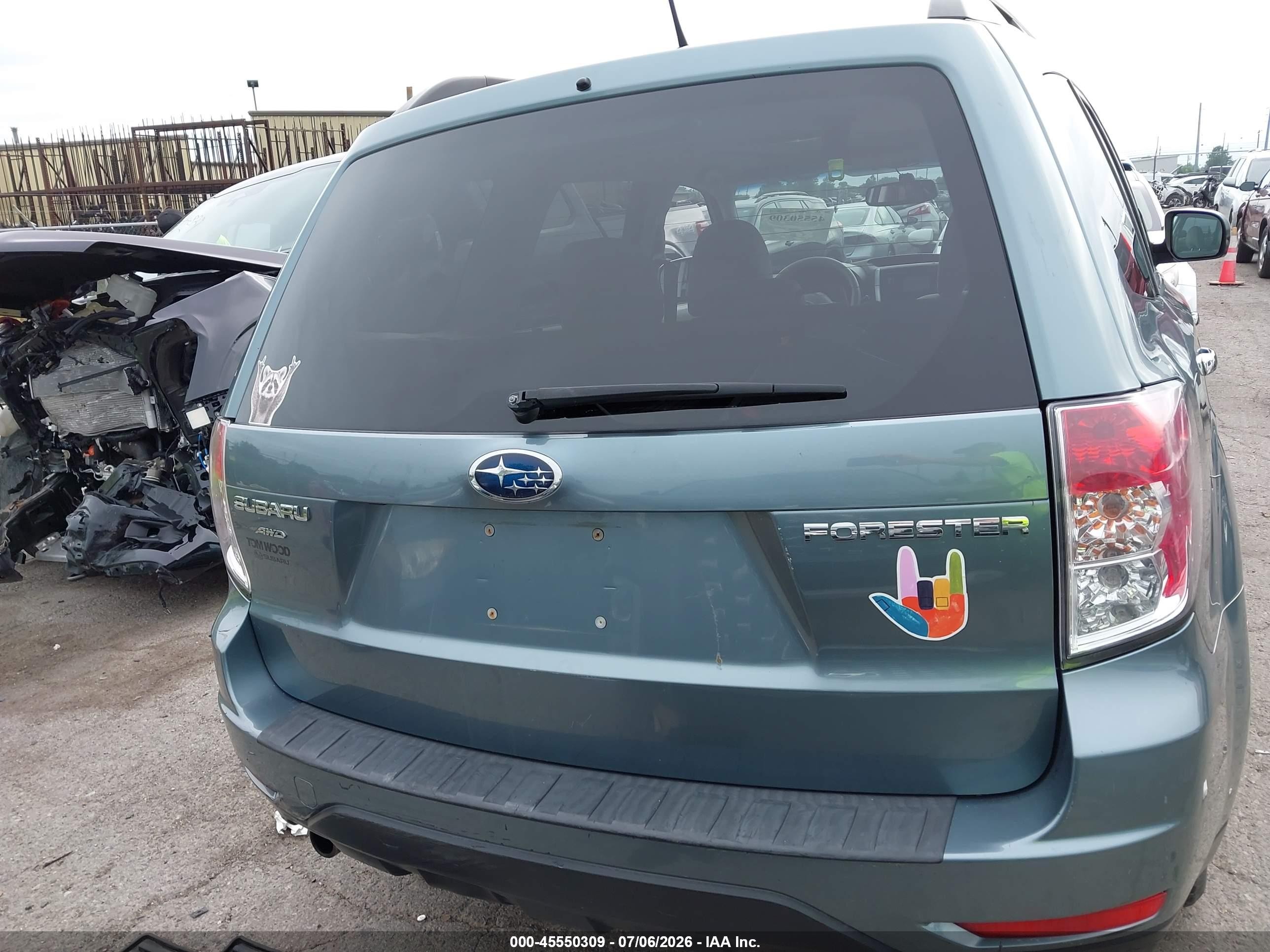 2011 Subaru Forester 2.5x Premium Green vin: JF2SHBDC3BH742013