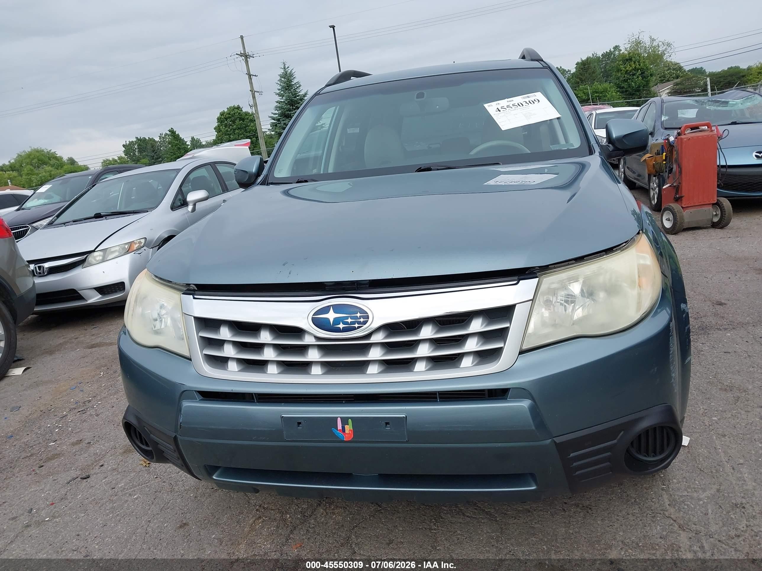 2011 Subaru Forester 2.5x Premium Green vin: JF2SHBDC3BH742013