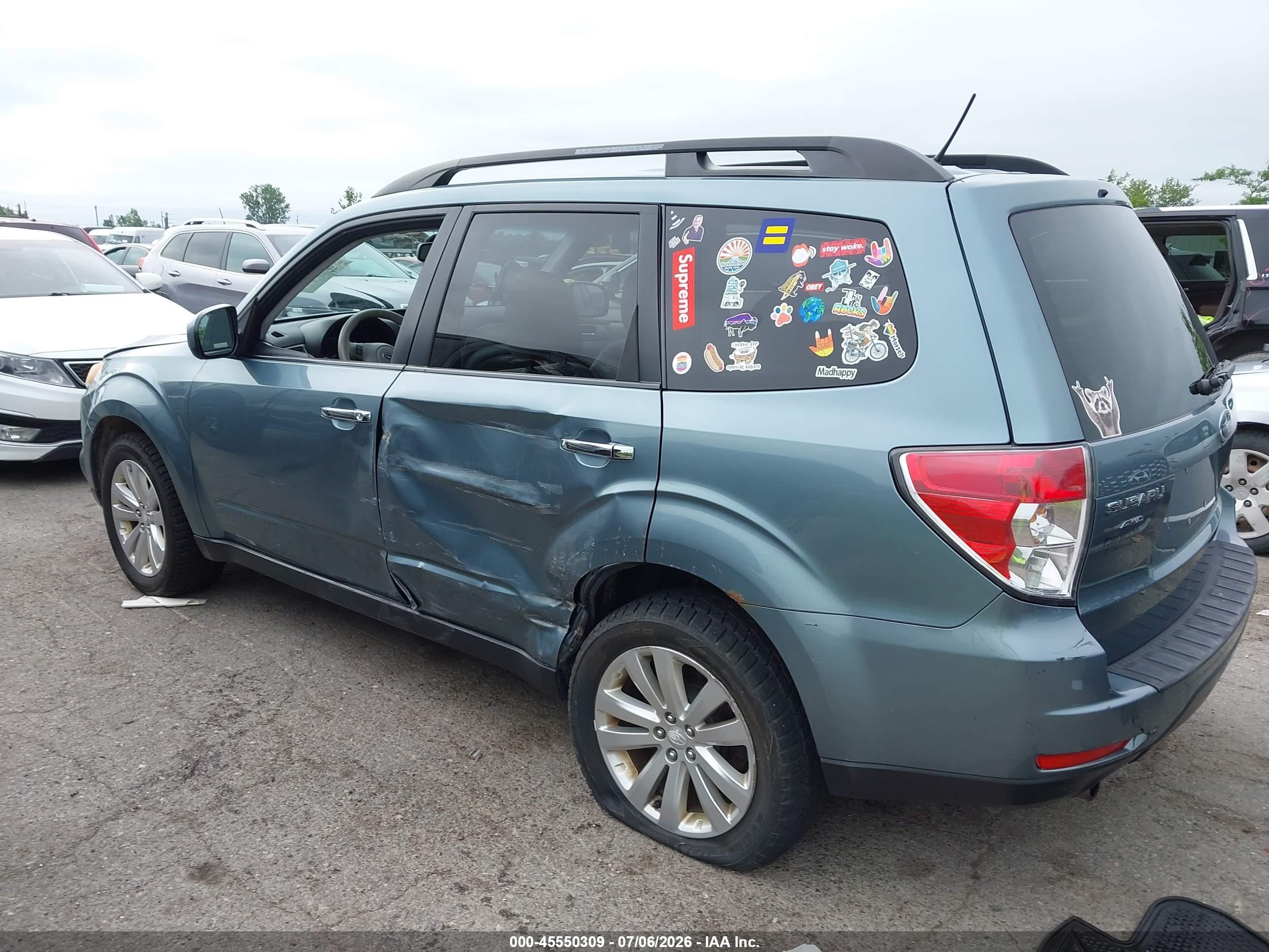 2011 Subaru Forester 2.5x Premium Green vin: JF2SHBDC3BH742013