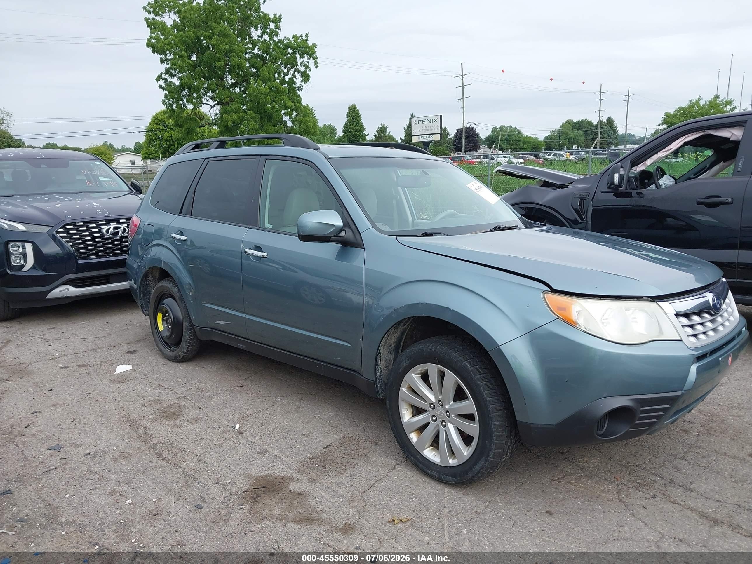 2011 Subaru Forester 2.5x Premium Green vin: JF2SHBDC3BH742013