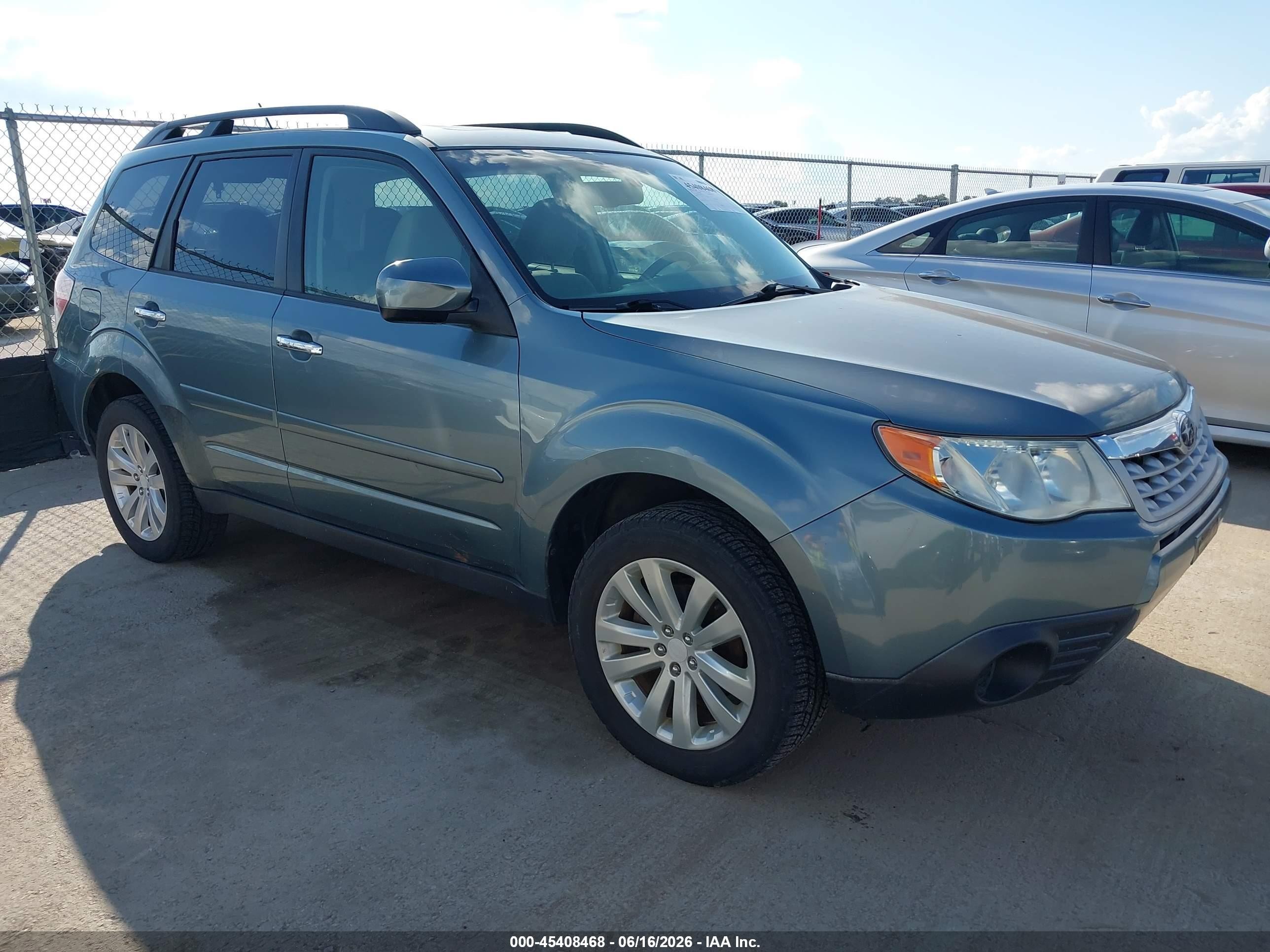 2011 Subaru Forester 2.5x Premium Light Blue vin: JF2SHBDC3BH779711