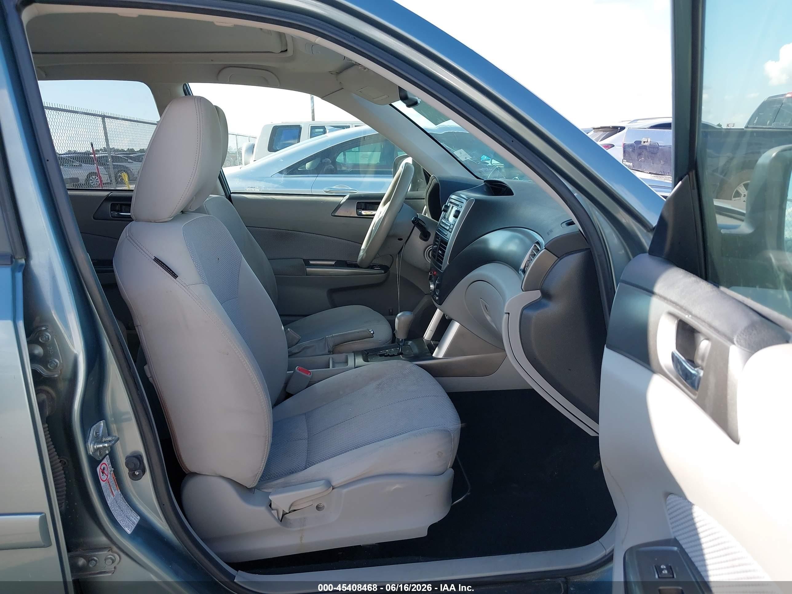 2011 Subaru Forester 2.5x Premium Light Blue vin: JF2SHBDC3BH779711