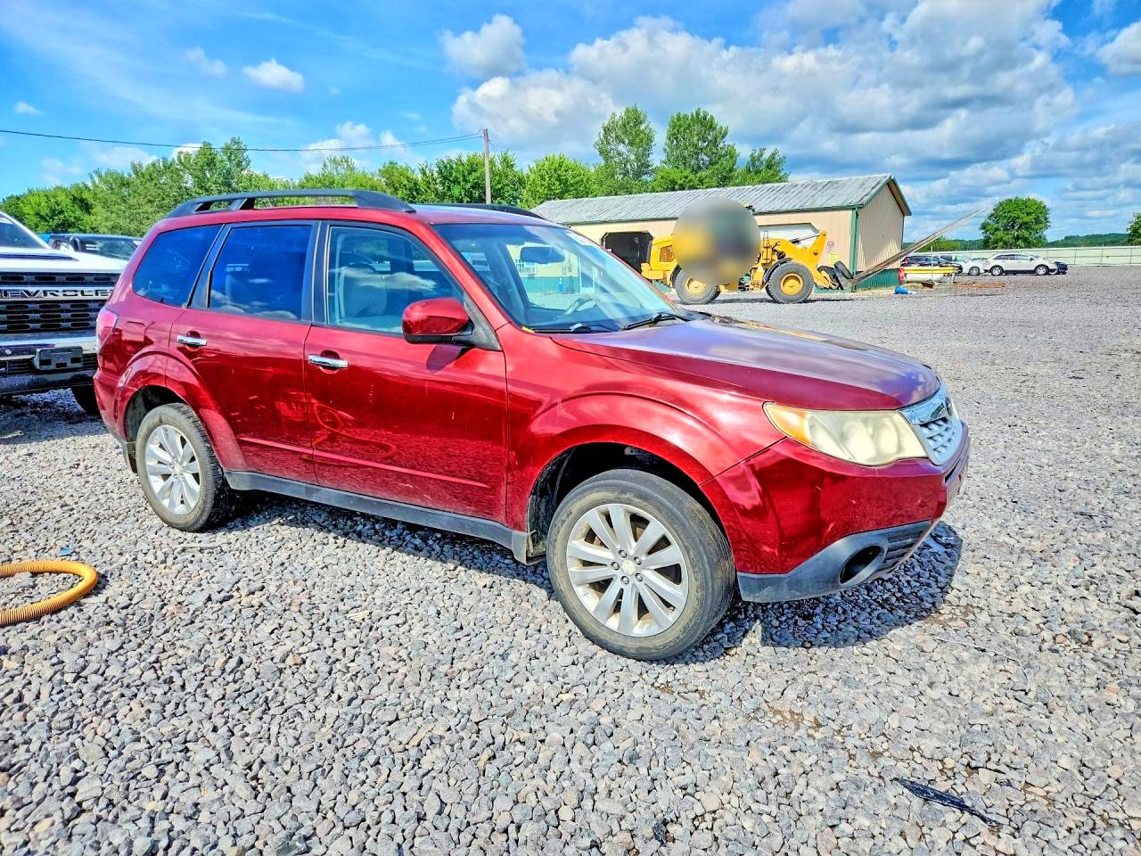 2012 Subaru Forester 2.5x Premium Burgundy vin: JF2SHBDC3CH460732