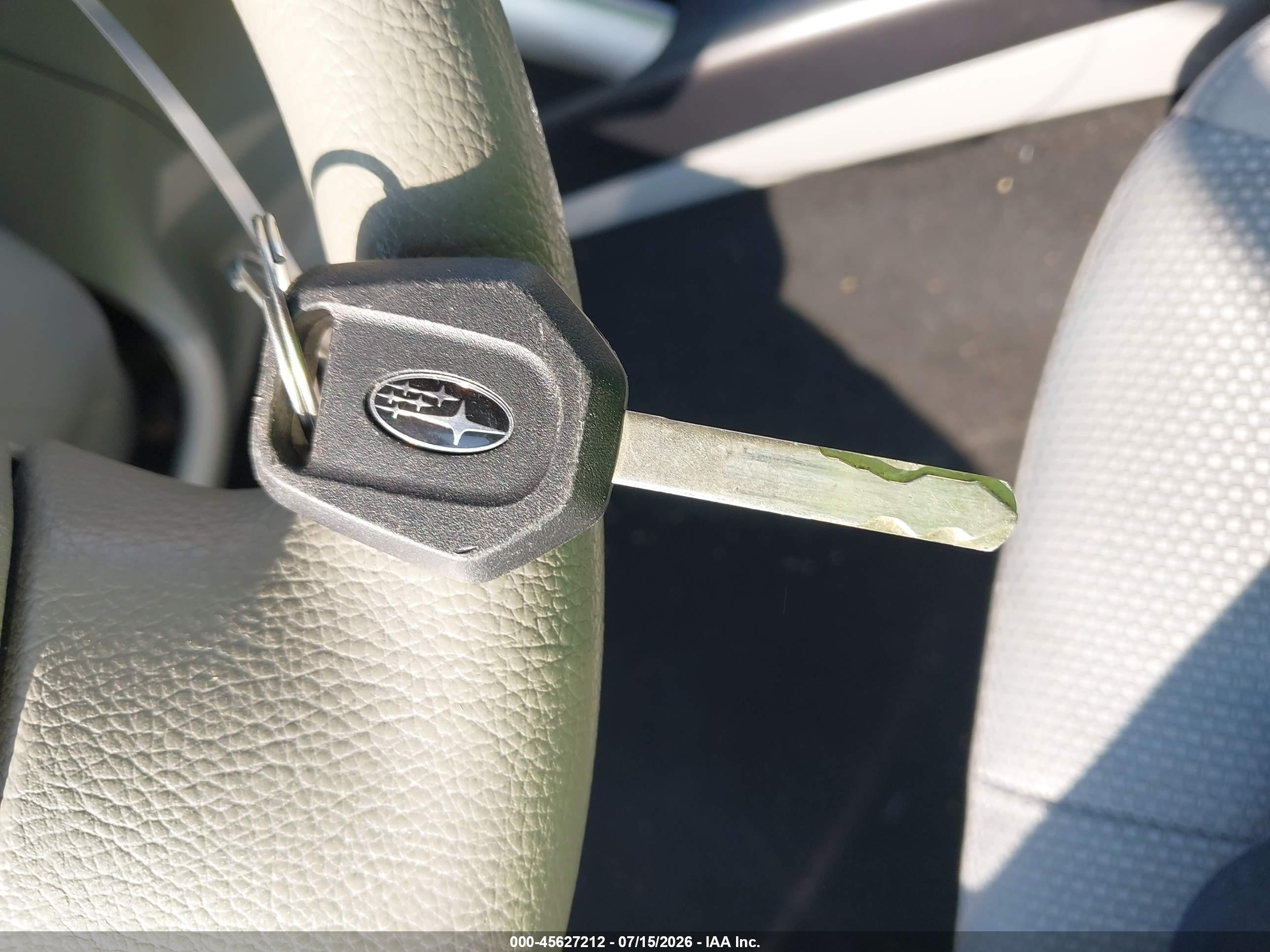 2011 Subaru Forester 2.5x Premium Gray vin: JF2SHBDC4BG776886