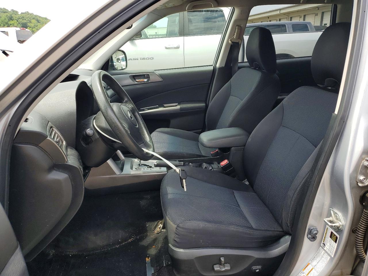 2012 Subaru Forester 2.5x Premium Silver vin: JF2SHBDC4CH433460