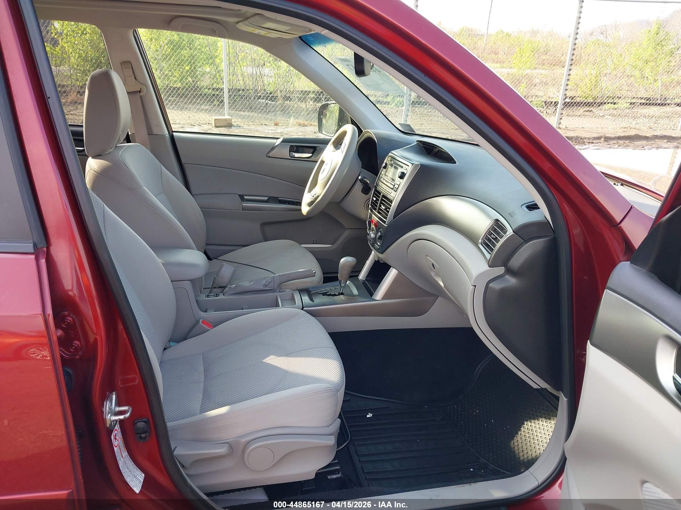 2012 Subaru Forester 2.5x Premium Red vin: JF2SHBDC4CH456480