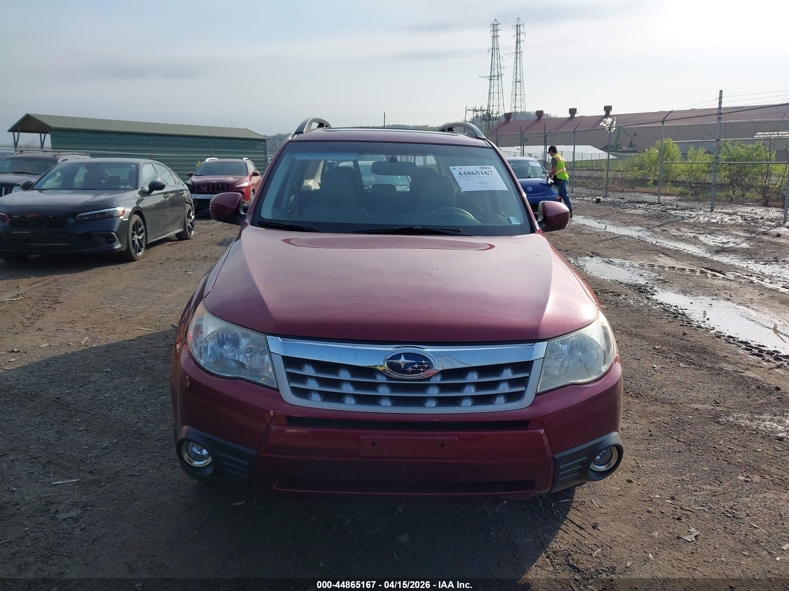 2012 Subaru Forester 2.5x Premium Red vin: JF2SHBDC4CH456480