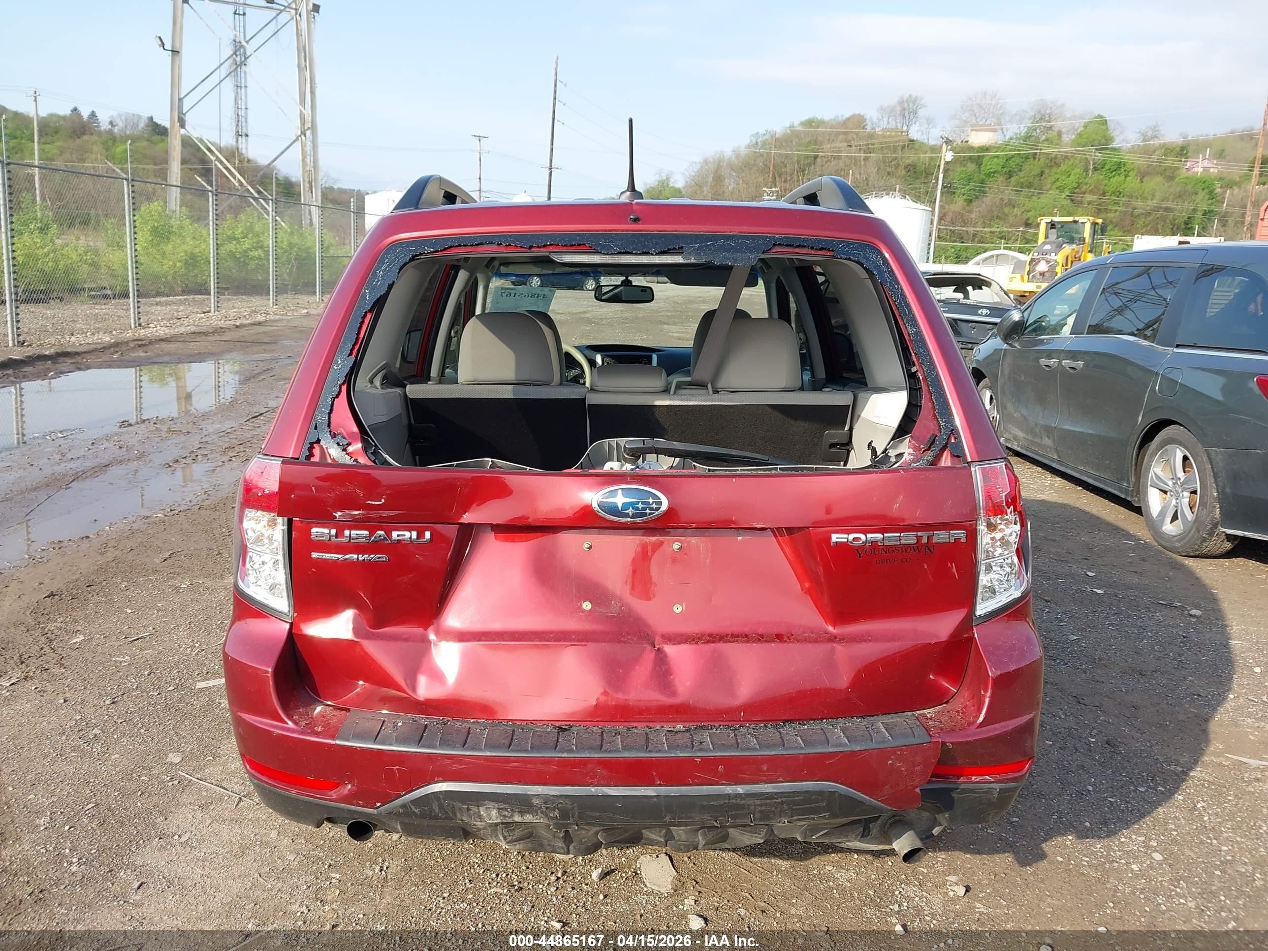 2012 Subaru Forester 2.5x Premium Red vin: JF2SHBDC4CH456480