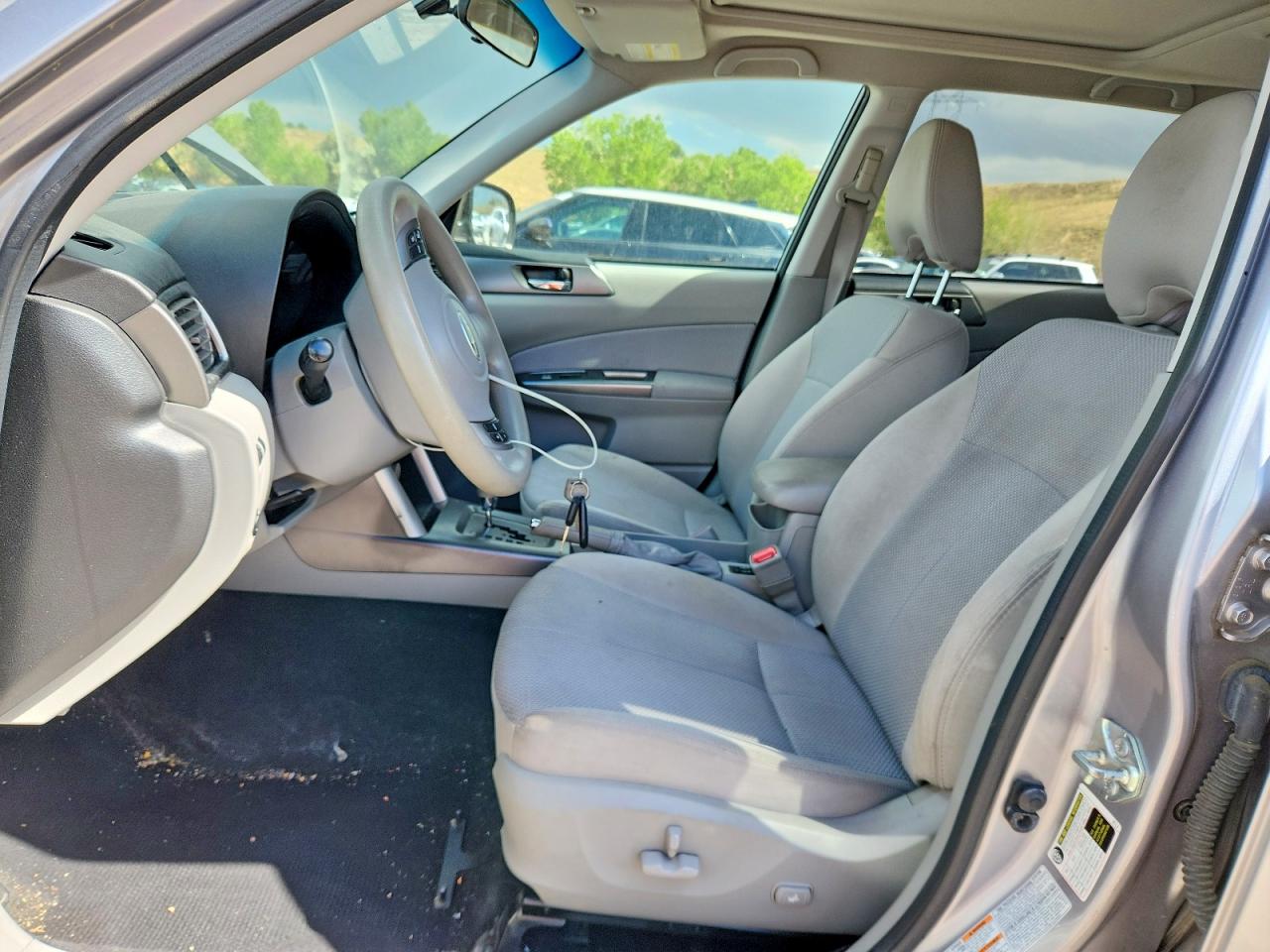 2011 Subaru Forester 2.5x Premium Серебряный vin: JF2SHBDC5BH733331