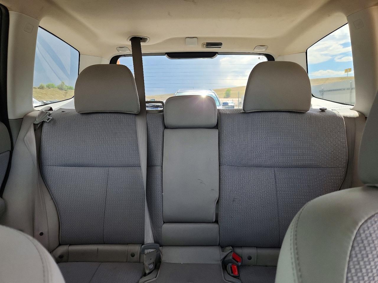 2011 Subaru Forester 2.5x Premium Серебряный vin: JF2SHBDC5BH733331