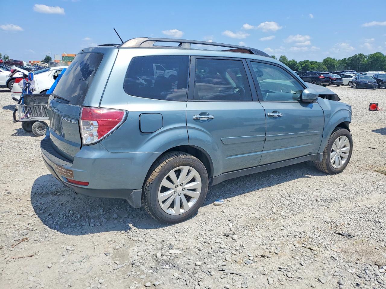 2011 Subaru Forester 2.5x Premium Gray vin: JF2SHBDC5BH748587